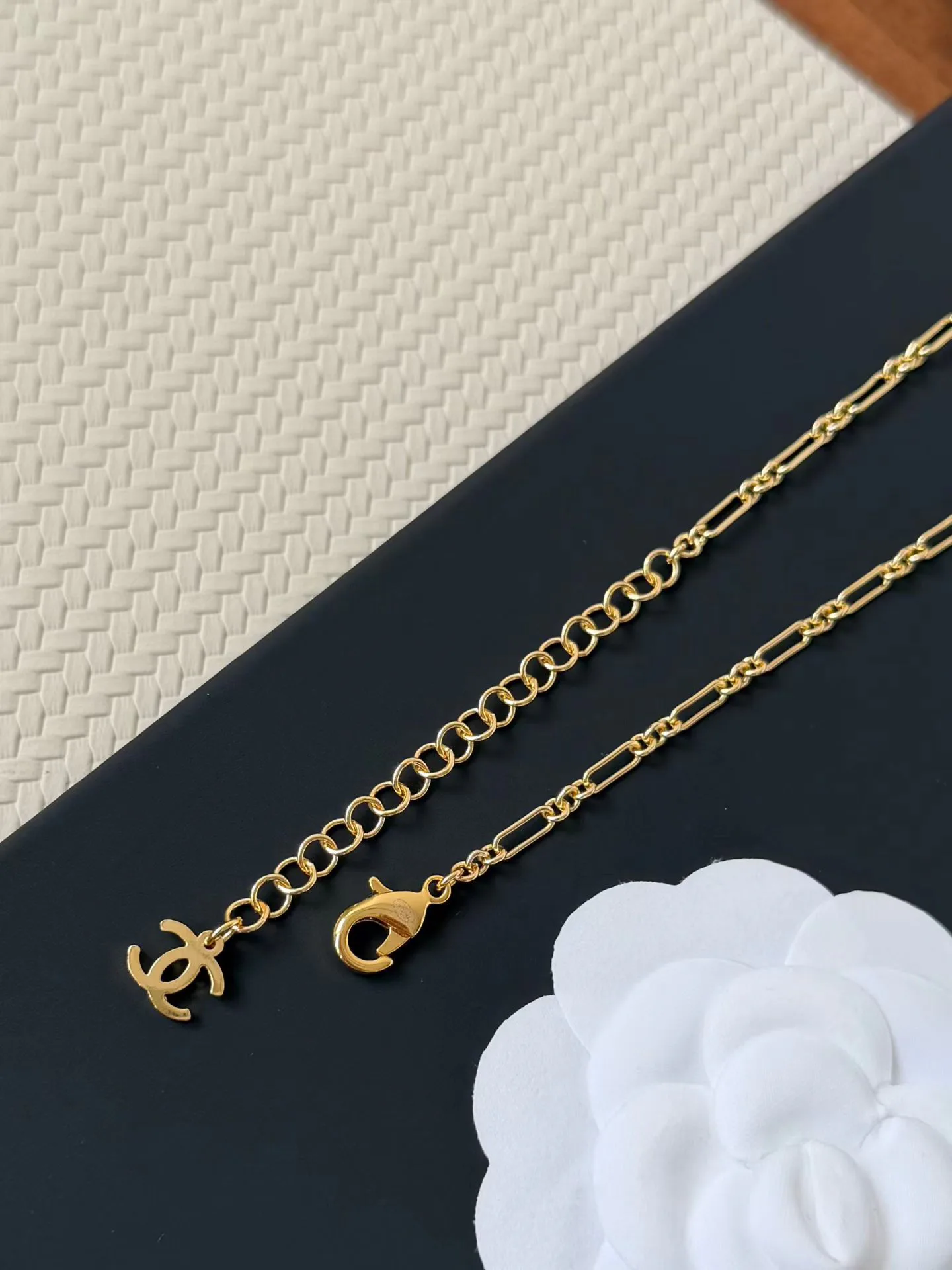 Бижутерия Chanel 18122616