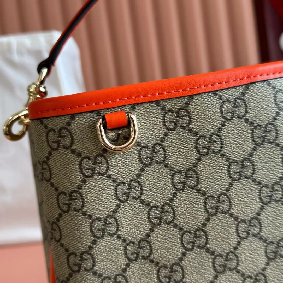 Классические Сумки Женские Gucci 11394905