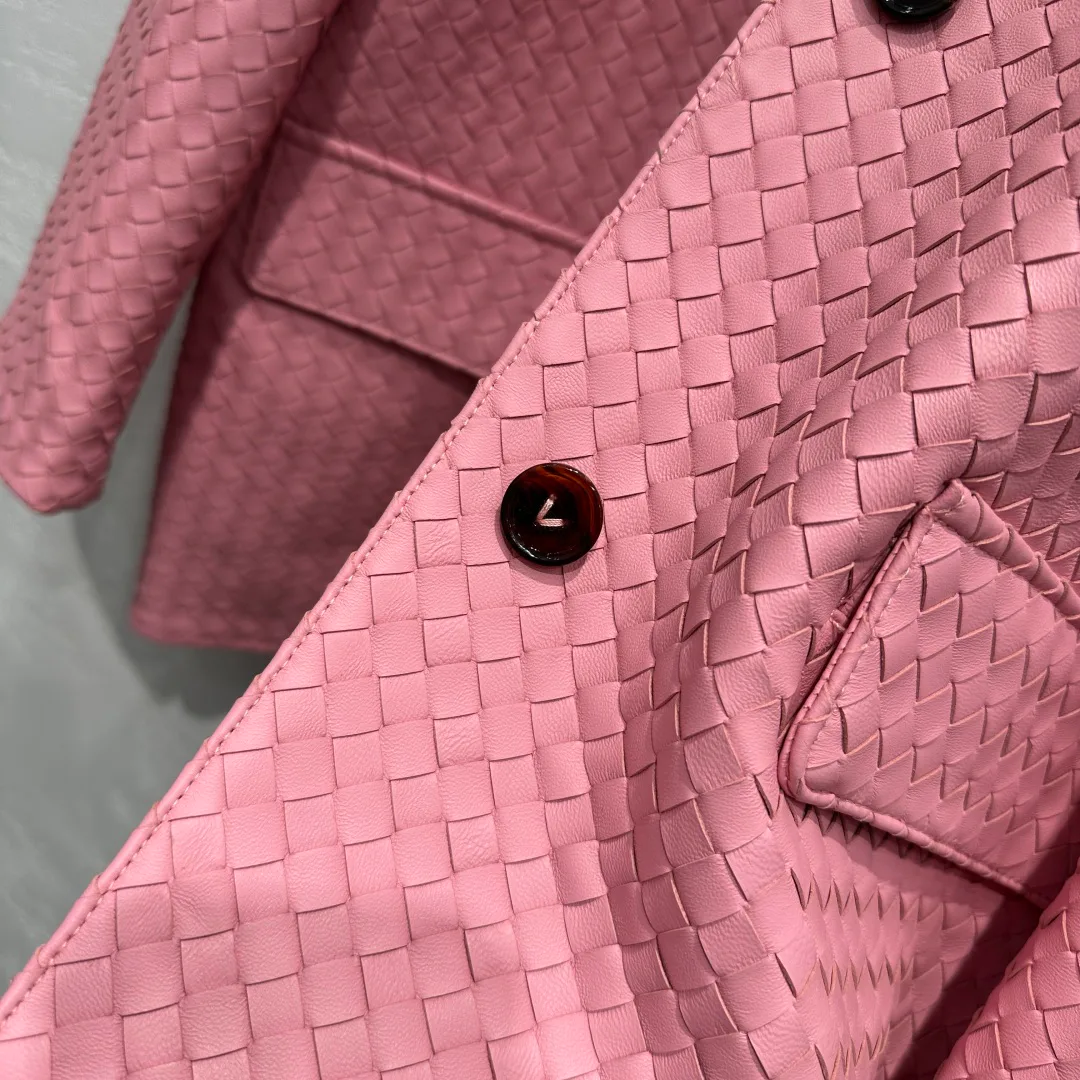 Кожаные Куртки И Дублёнки Женские Bottega Veneta 10207271