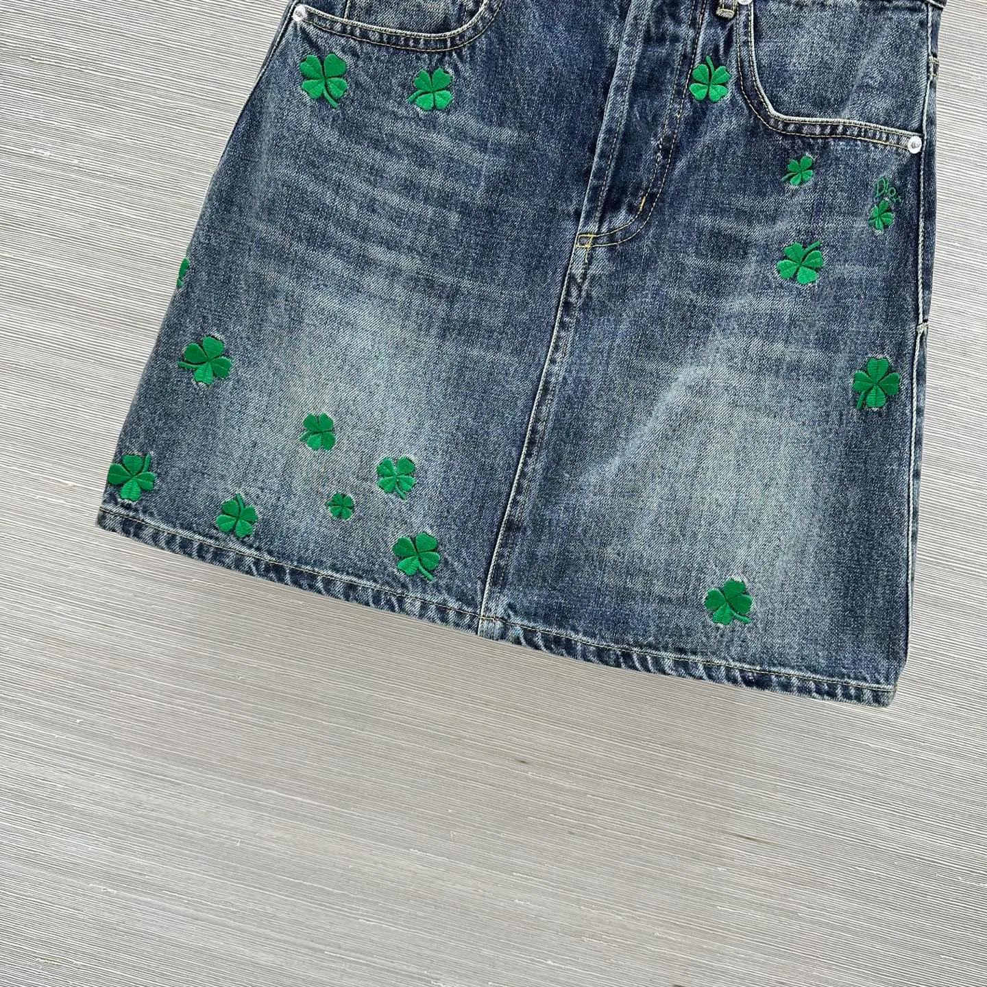 Юбки Женские Christian Dior 13471102