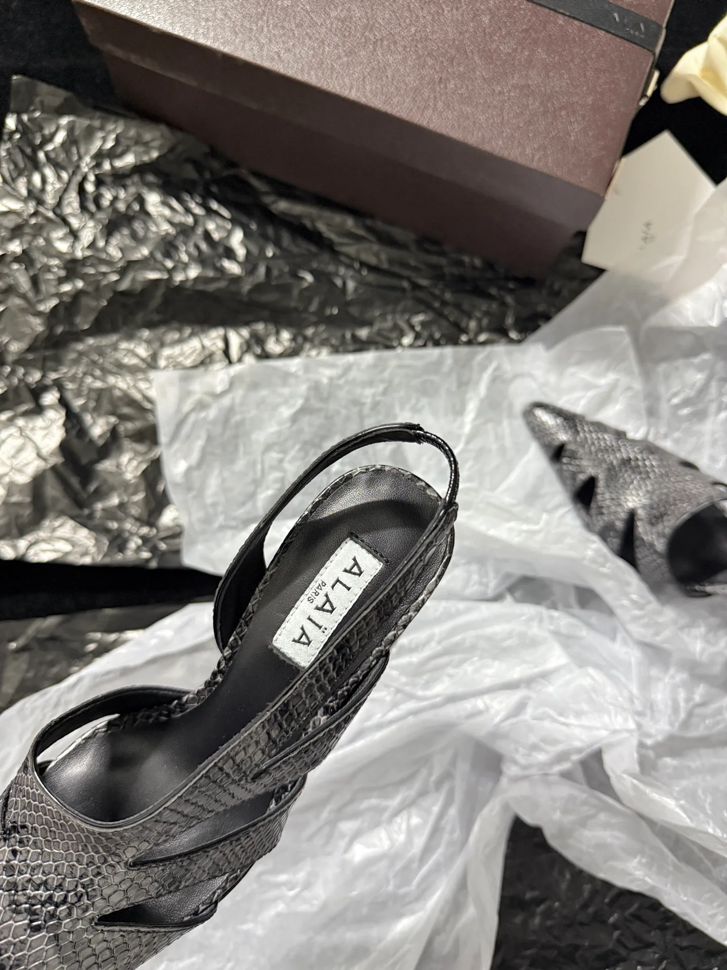 Босоножки Женские Alaia 9476102