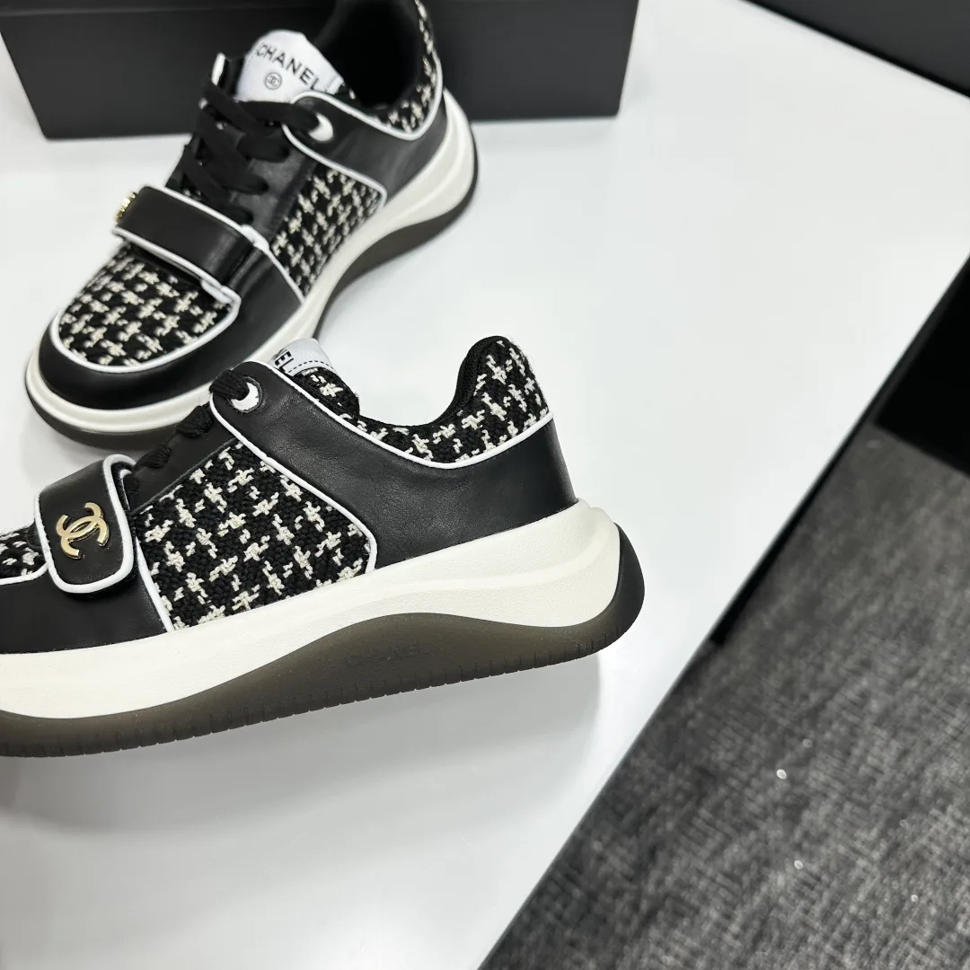 Кроссовки Женские Chanel 11463030