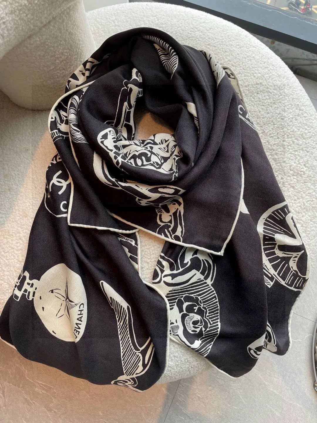 Платки Chanel 17076472