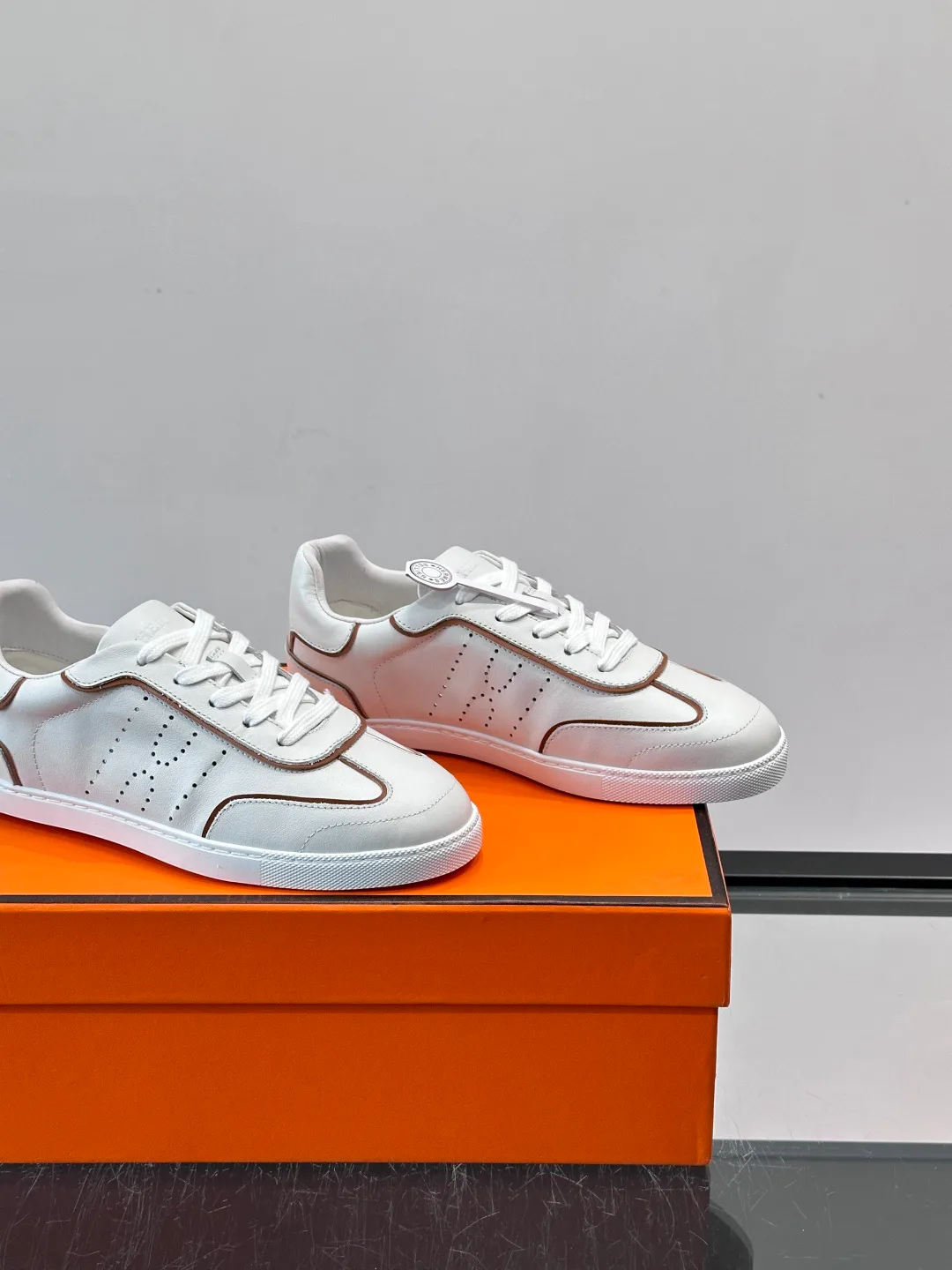 Кроссовки Женские Hermes 18102930