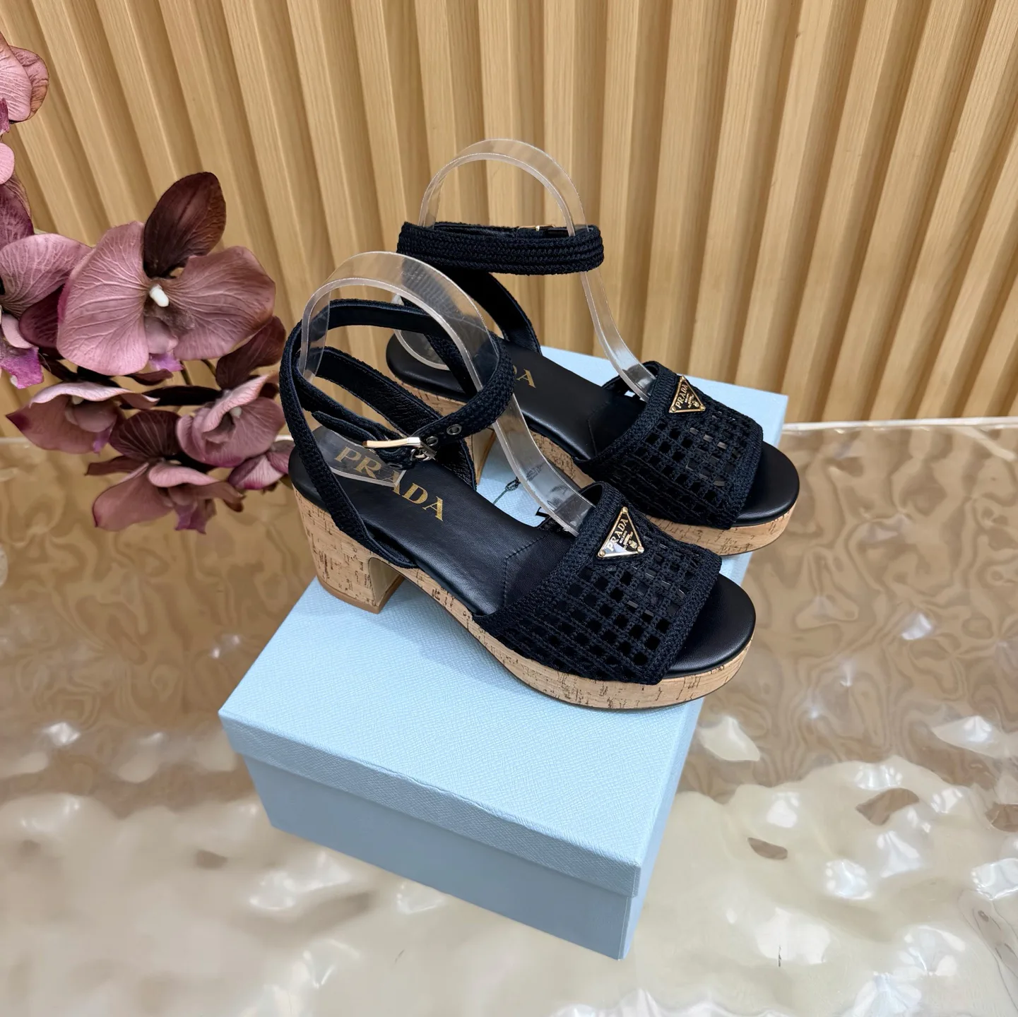 Босоножки Женские Prada 17757714