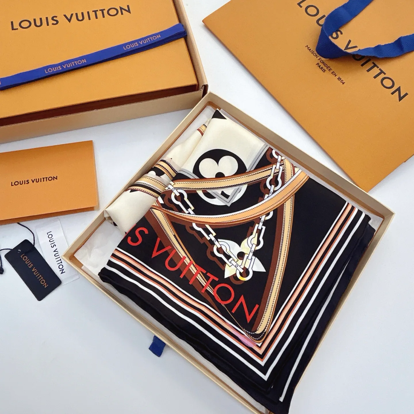 Шарфы Louis Vuitton 30443