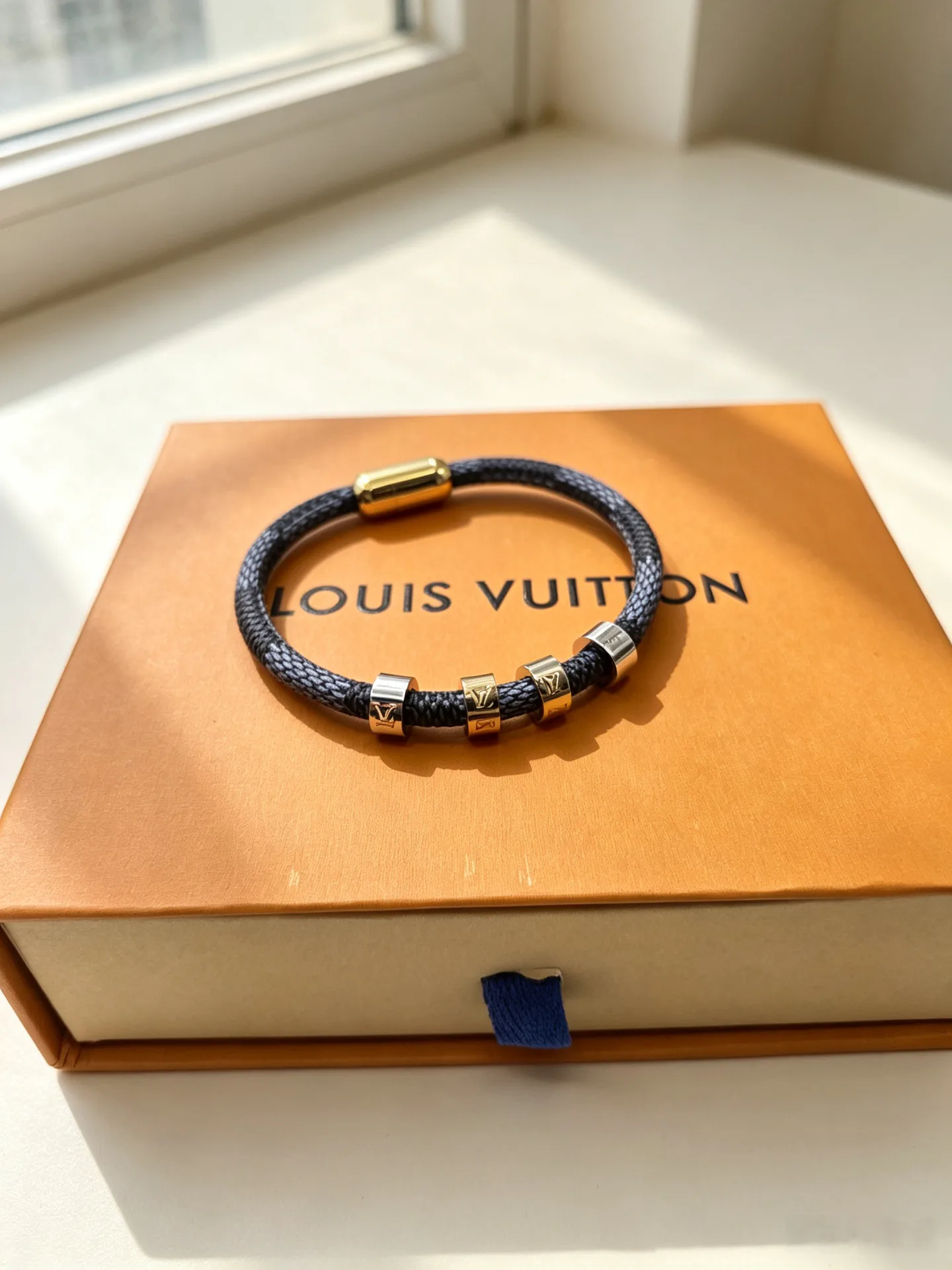 Бижутерия Louis Vuitton 17871416