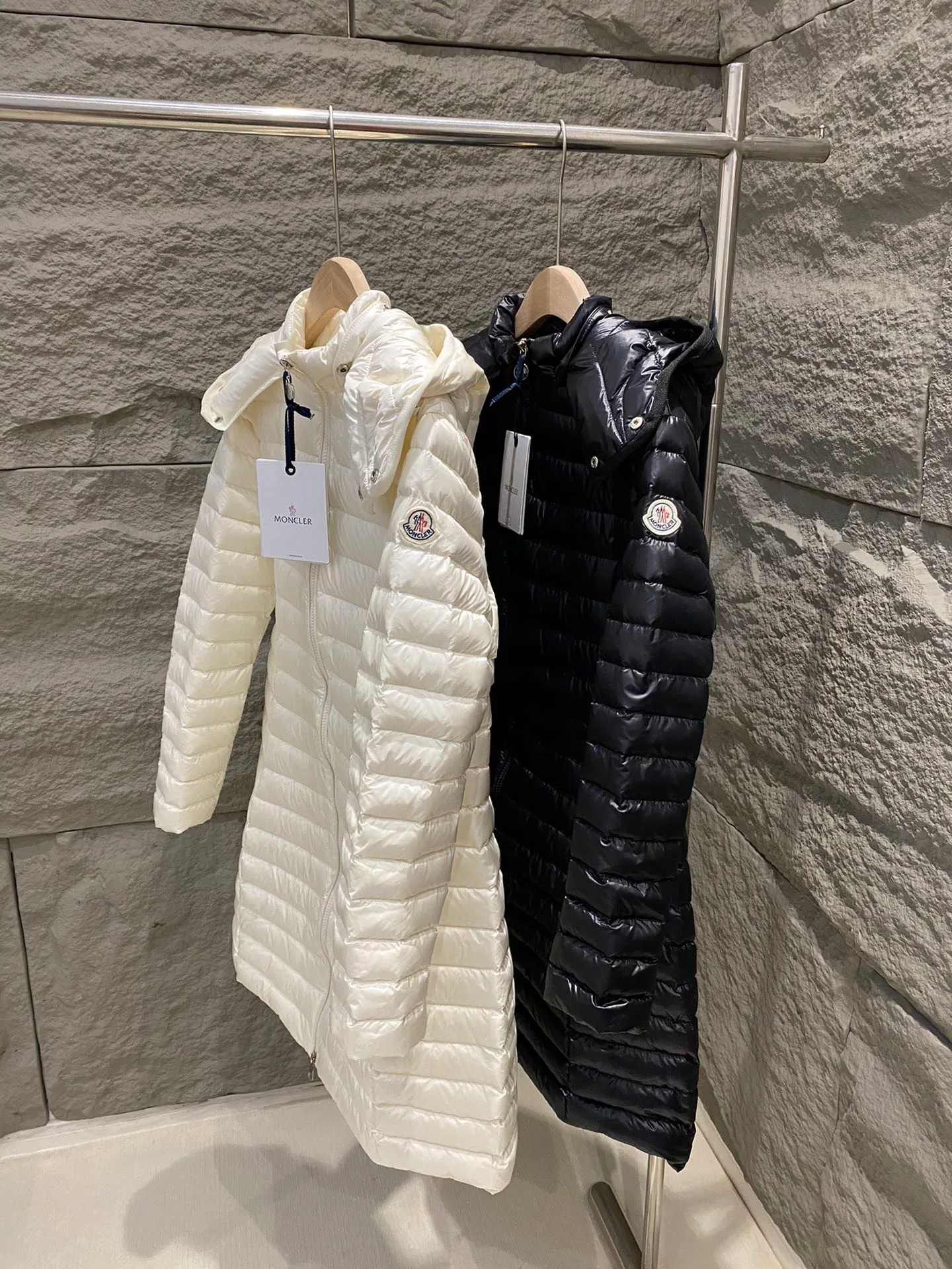 Куртки И Пуховики Женские Moncler 18016655