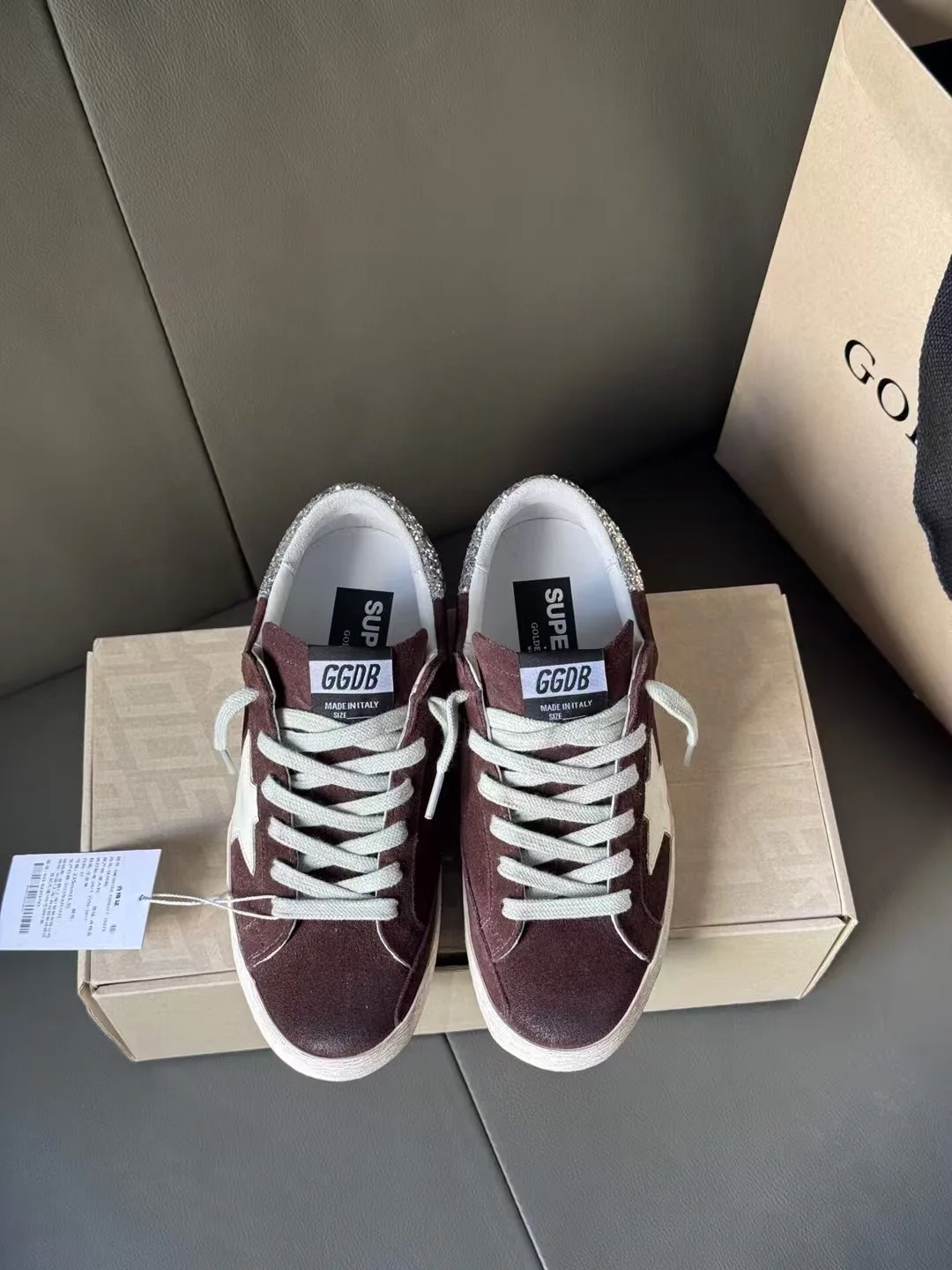 Кроссовки Женские Golden Goose 18265603
