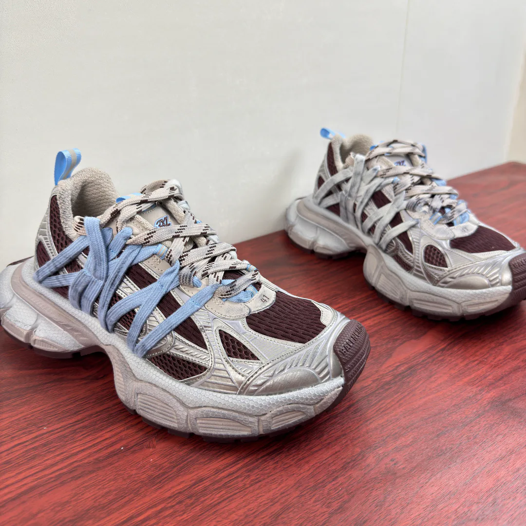 Кроссовки Женские Balenciaga 17457768