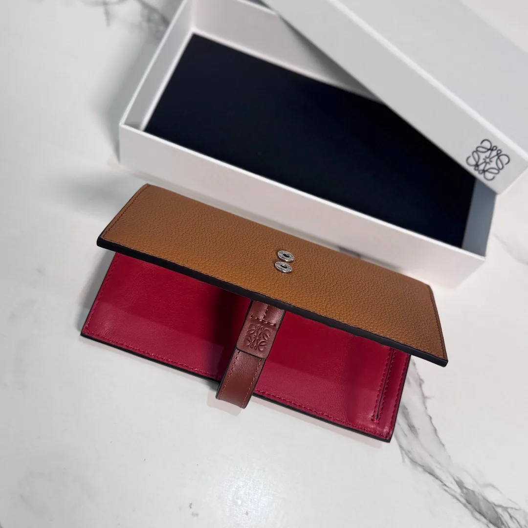 Клатчи Женские Loewe 17678719