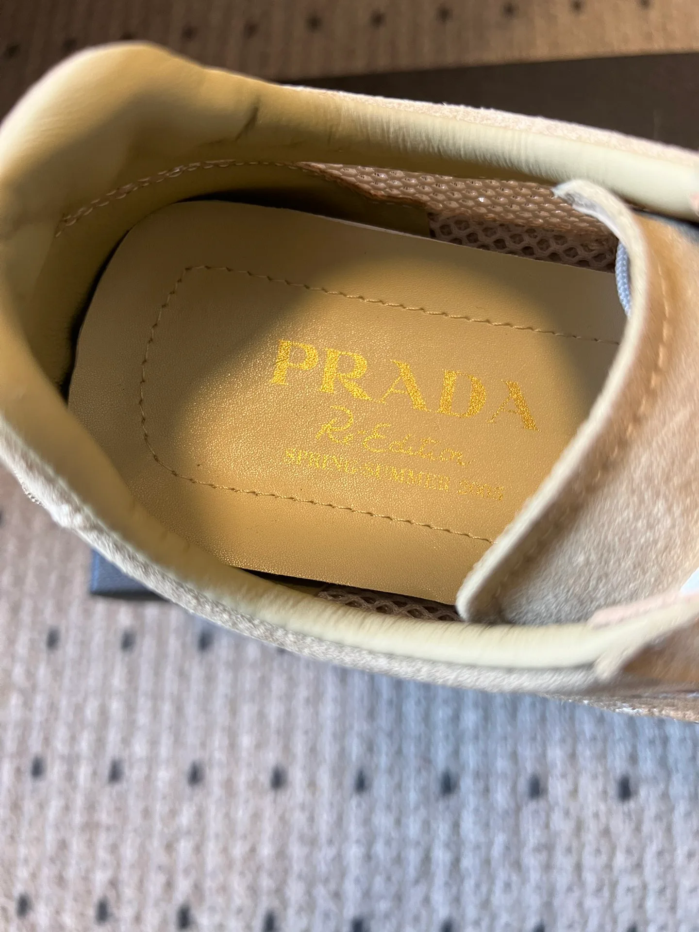 Кроссовки Женские Prada 10496677