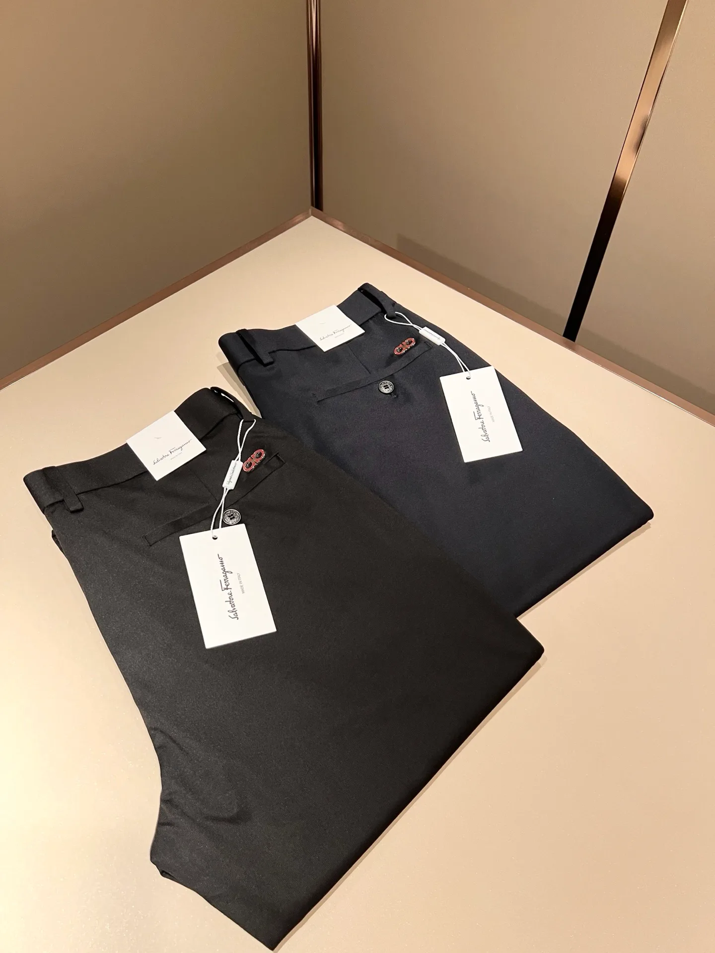 Брюки Мужские Salvatore Ferragamo 11952777