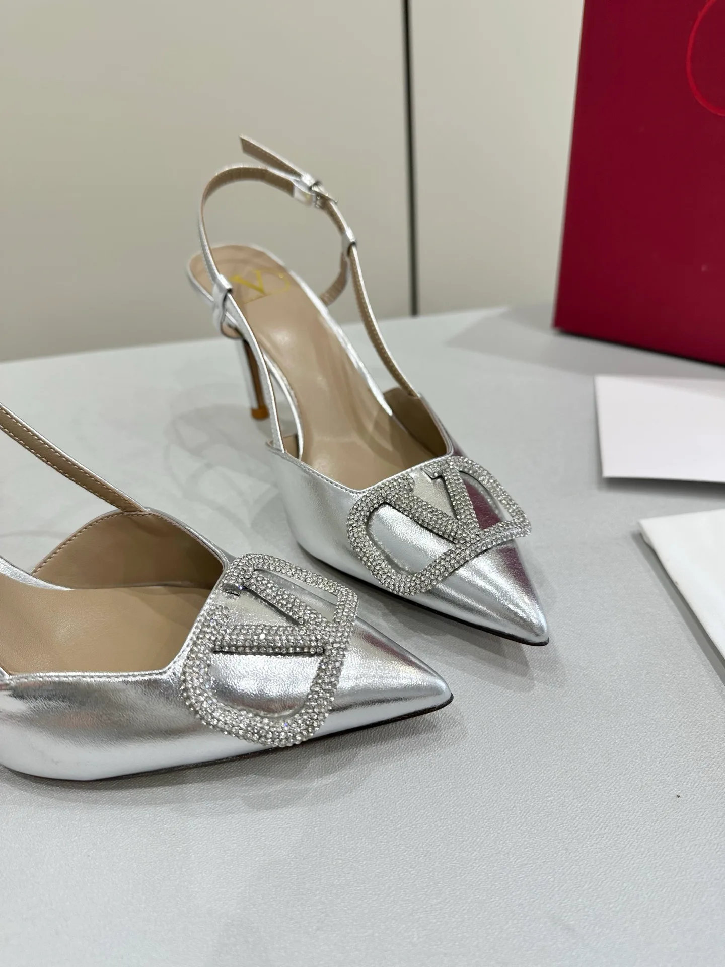 Босоножки Женские Valentino 11608827