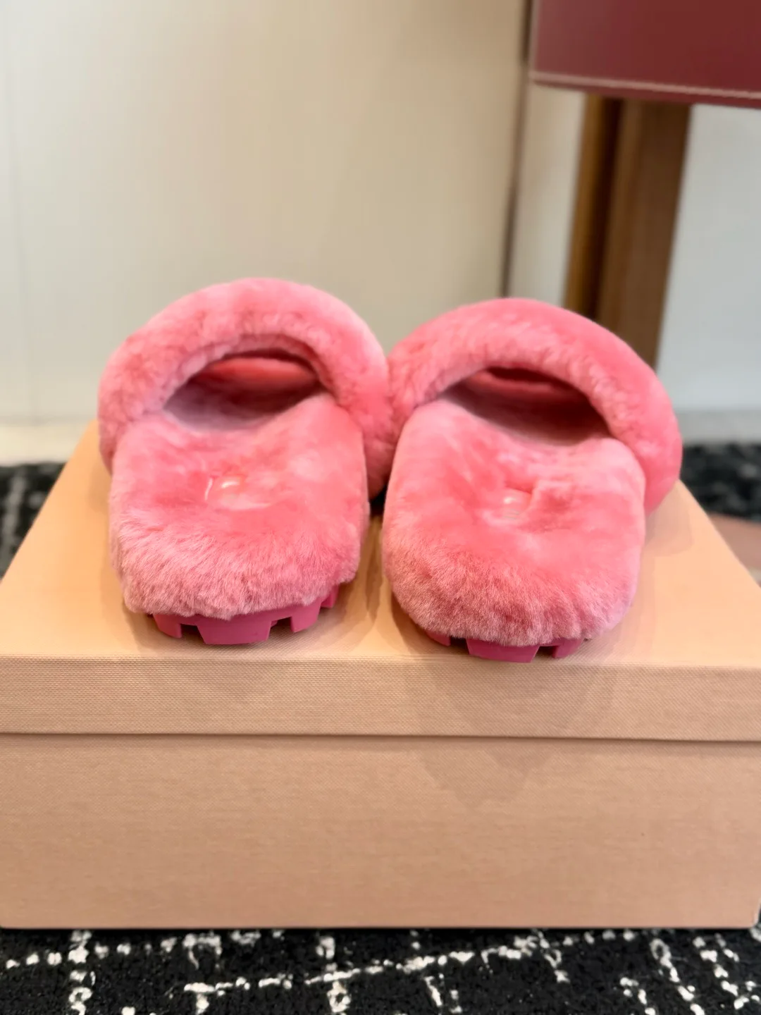Тапочки Женские Miu Miu 18139568