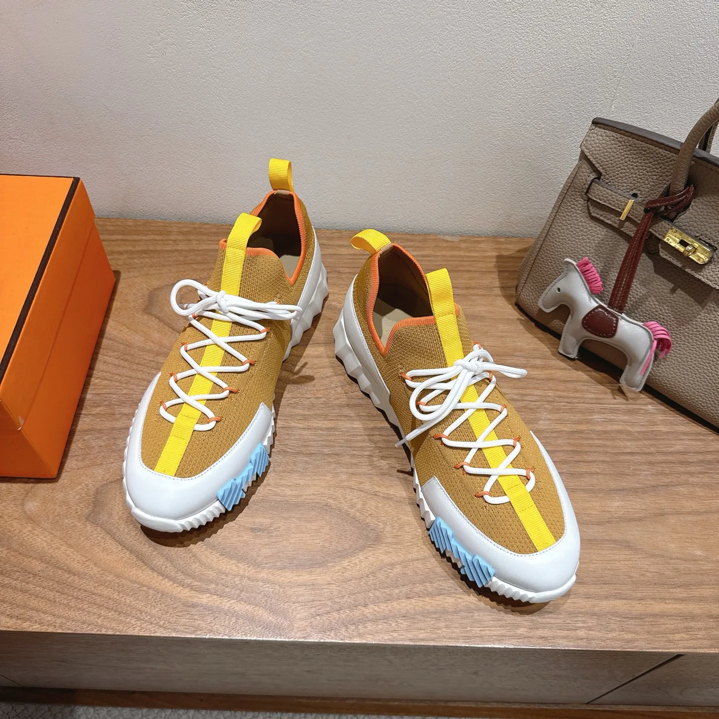 Кроссовки Женские Hermes 4852681