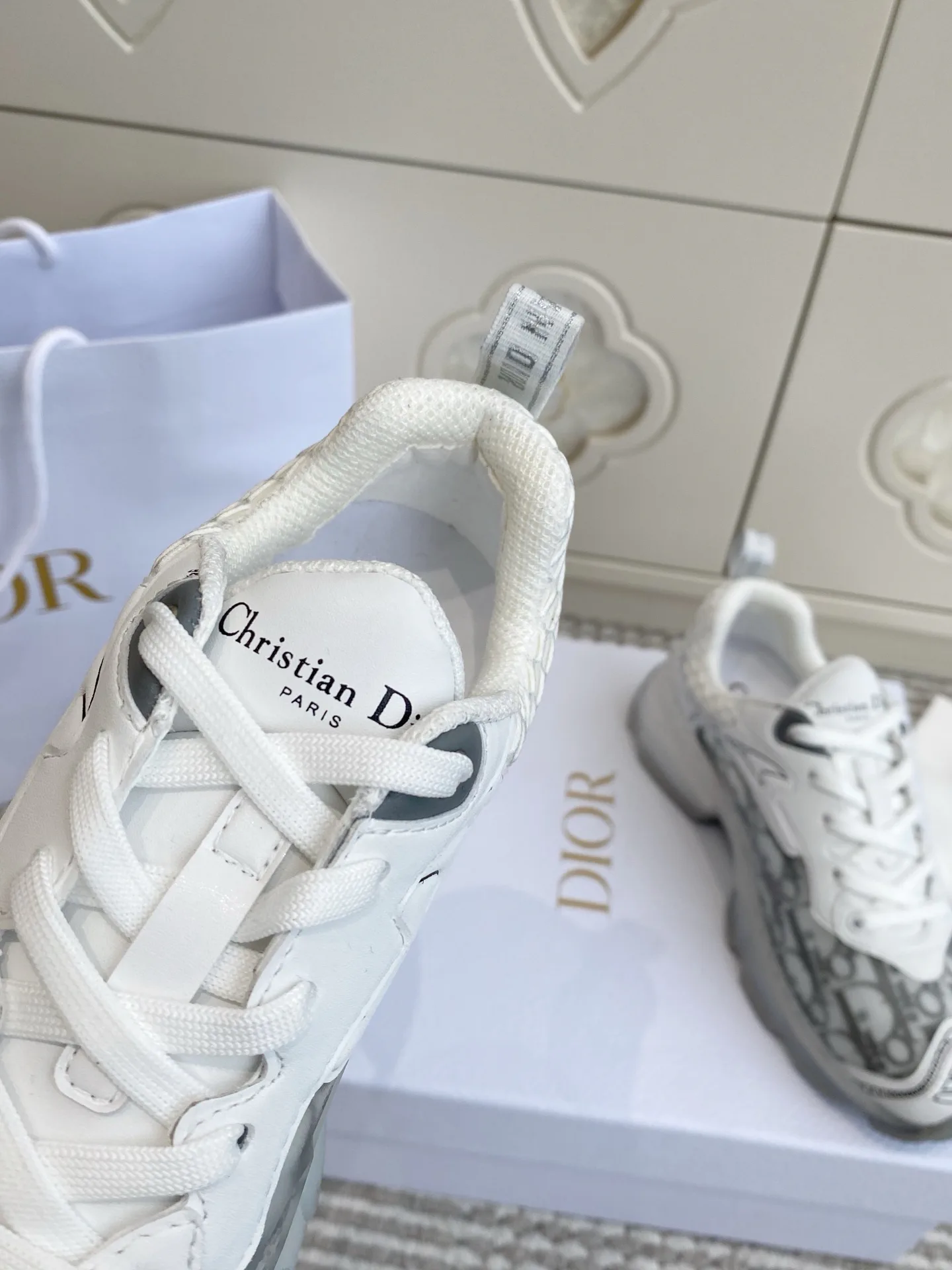 Кроссовки Женские Christian Dior 12779881