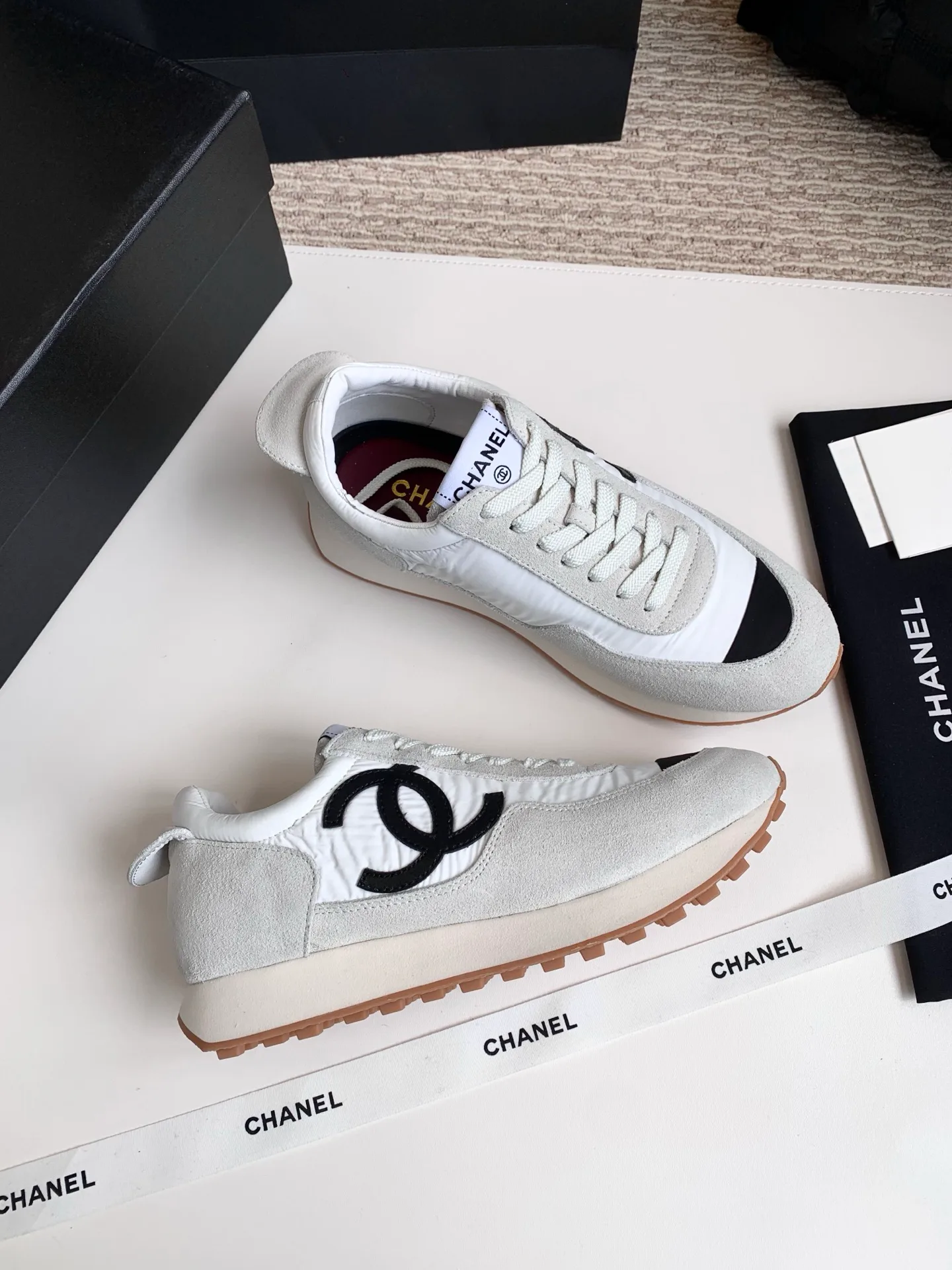 Кроссовки Женские Chanel 11330229