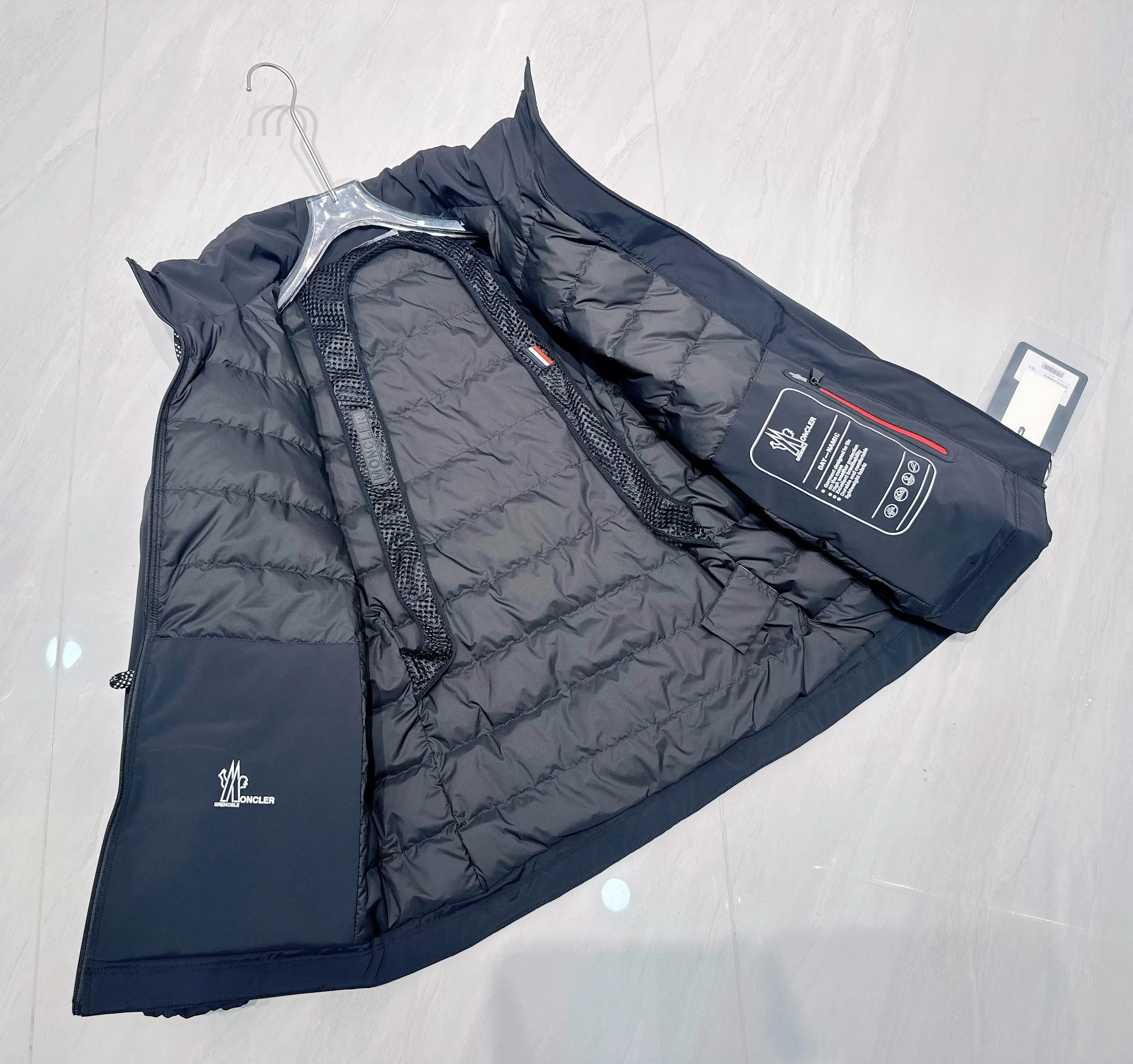 Куртки И Пуховики Женские Moncler 18710264