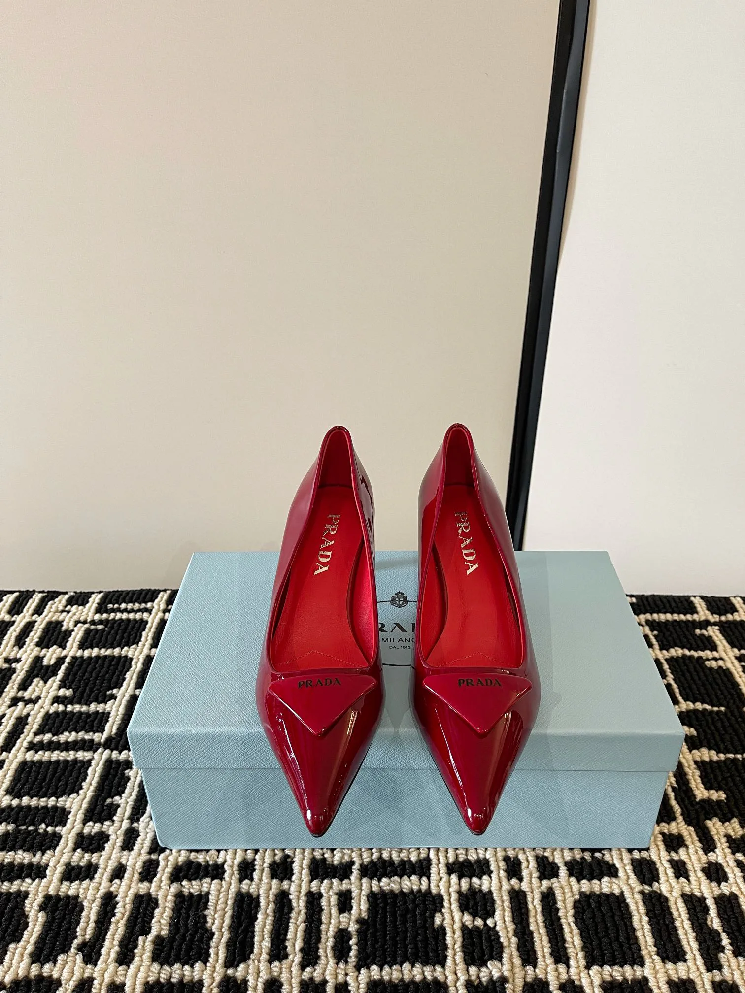 Туфли Женские Prada 11162894