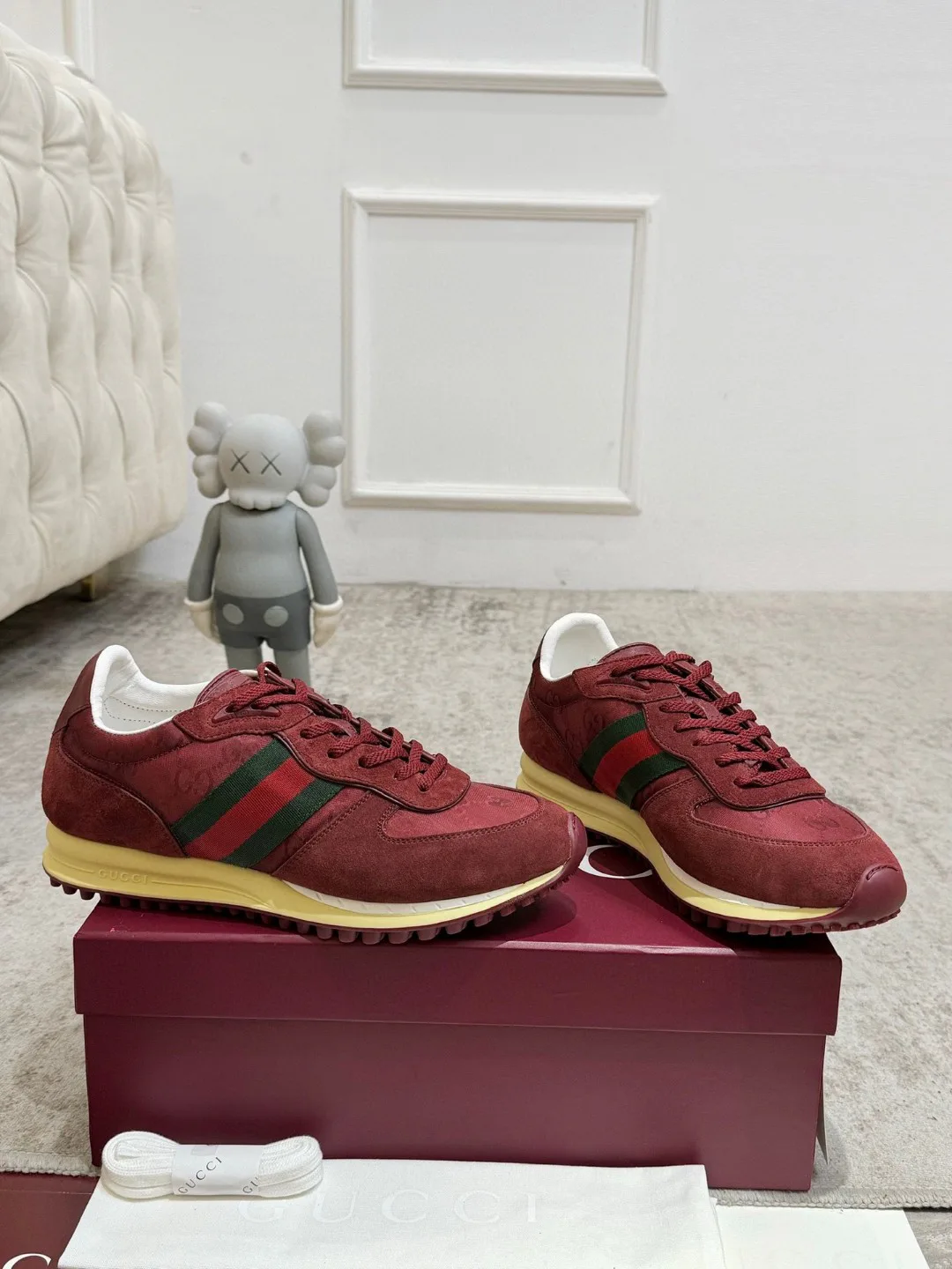 Кроссовки Женские Gucci 944879