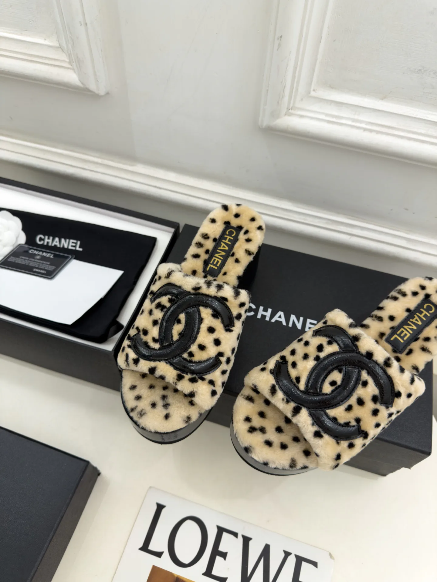 Тапочки Женские Chanel 18346889