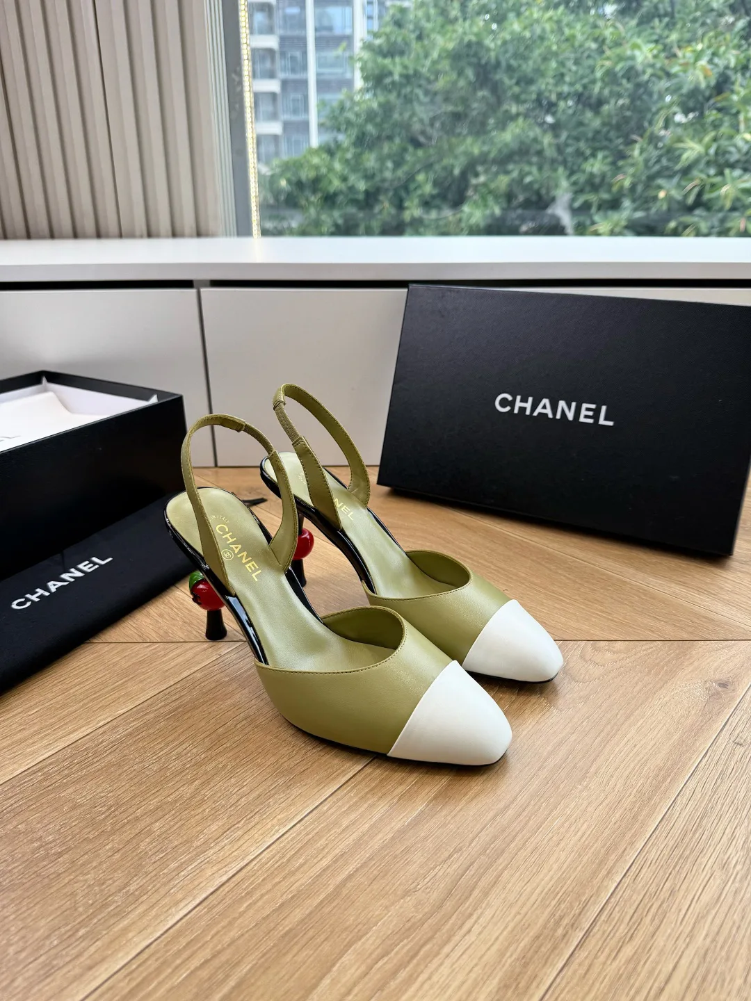 Туфли Женские Chanel 16971912