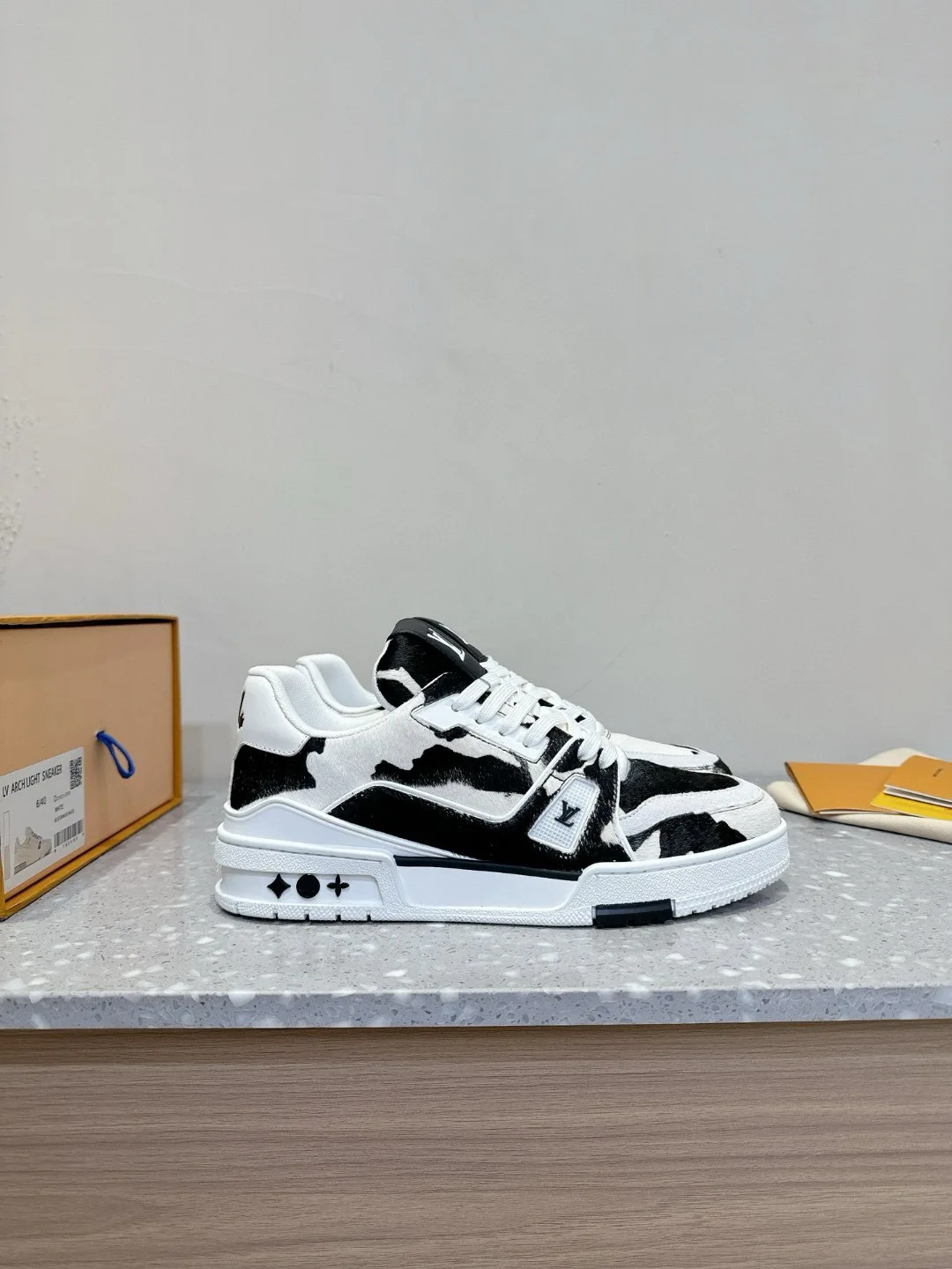 Кроссовки Женские Louis Vuitton 311293