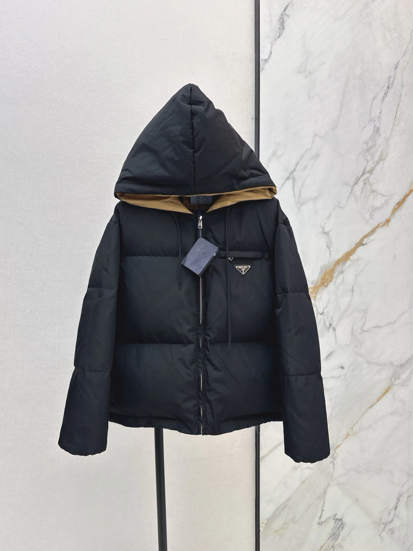 Куртки И Пуховики Женские Prada 19323463