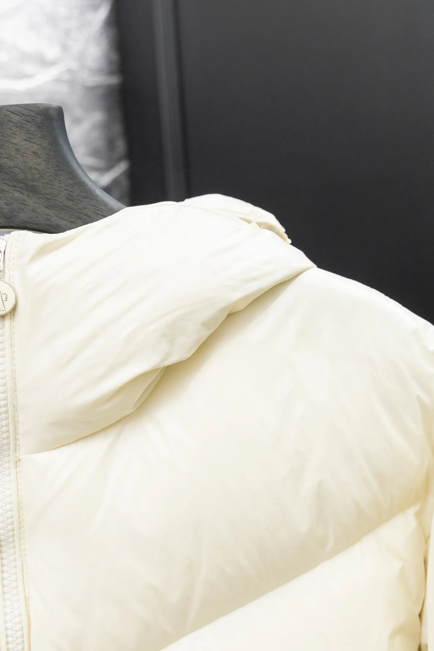 Куртки И Пуховики Женские Moncler 18507208