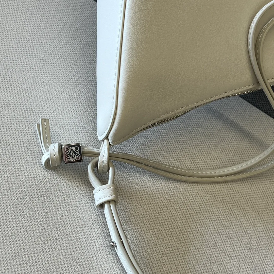 Классические Сумки Женские Loewe 11513529