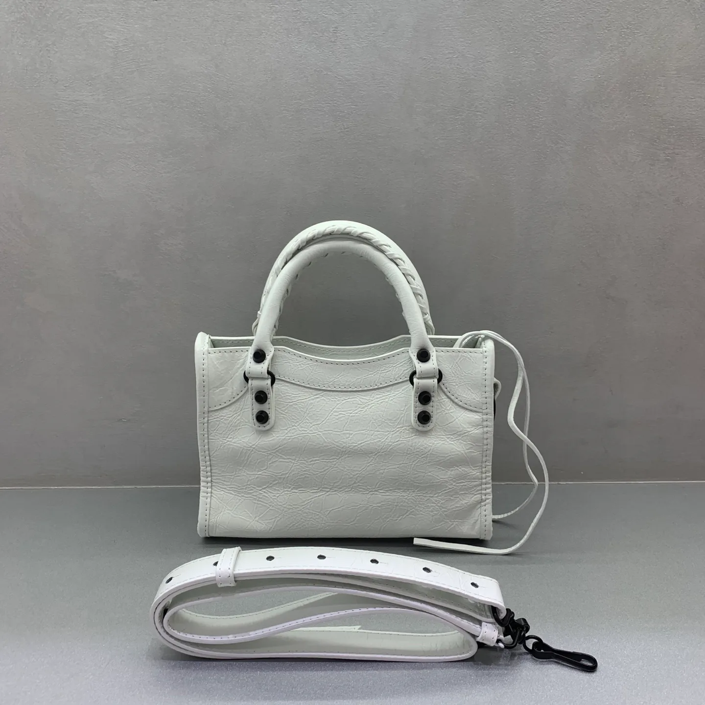 Классические Сумки Женские Balenciaga 11305242