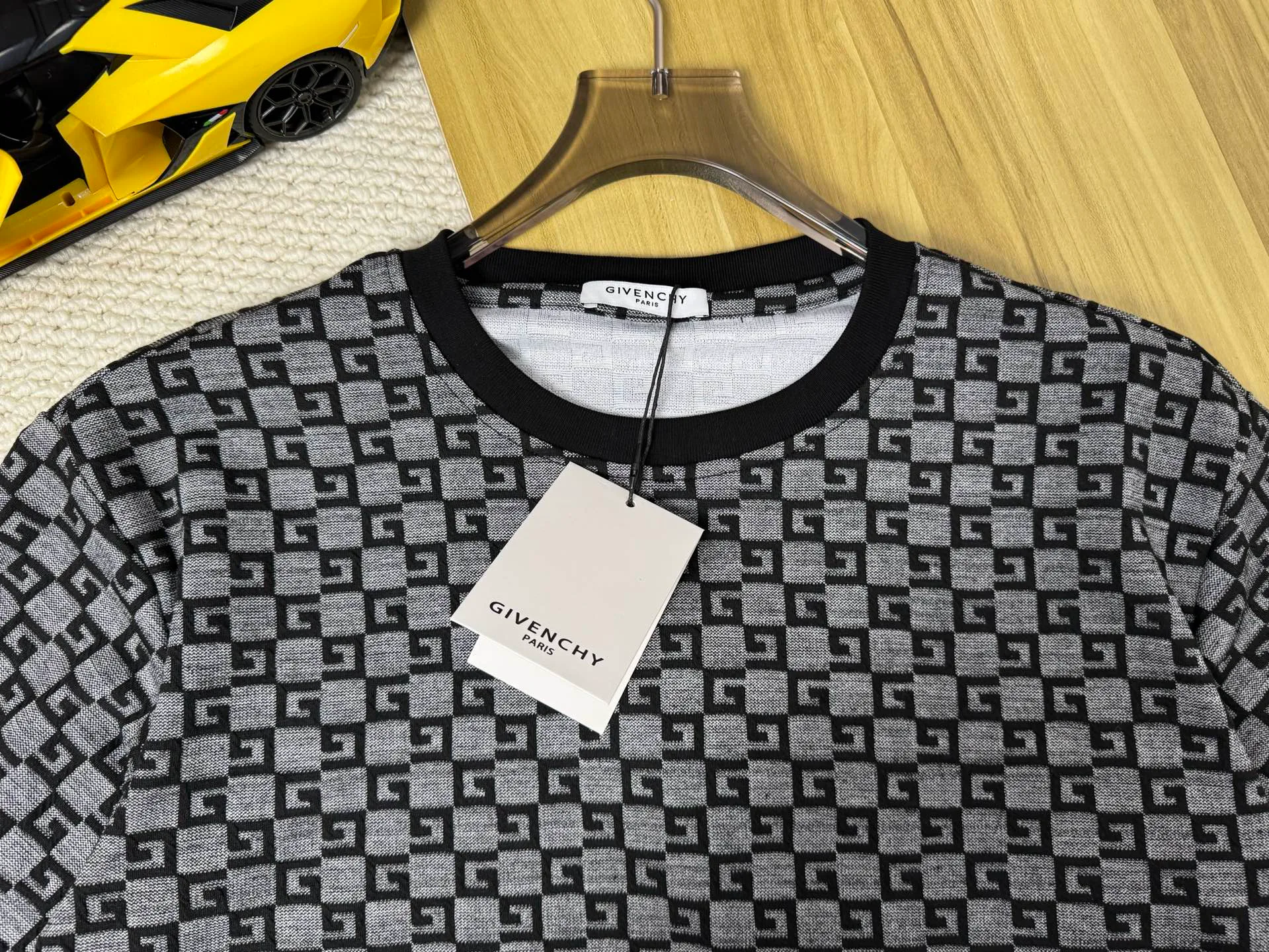 Футболки Женские Givenchy 11616004