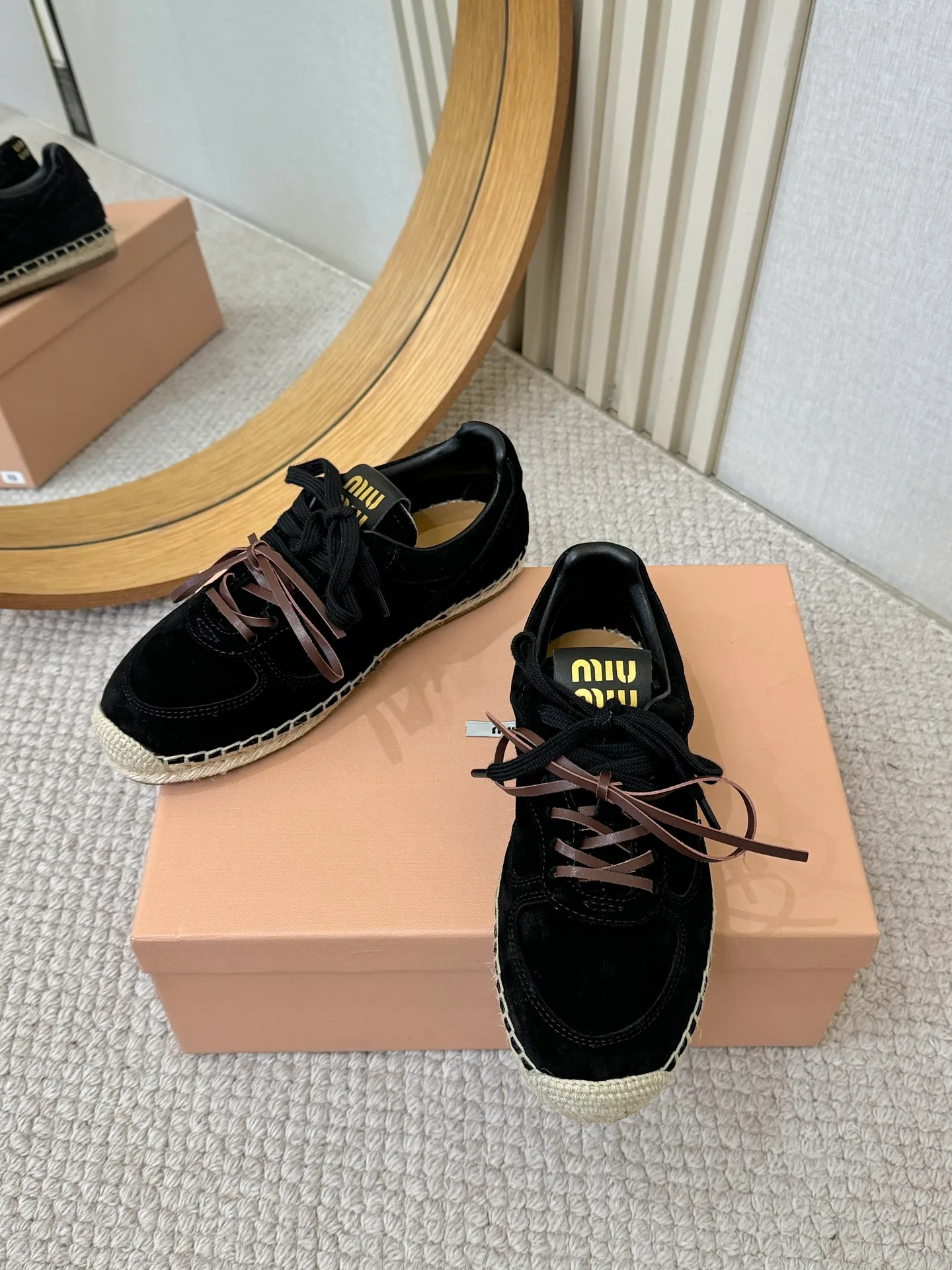 Кроссовки Женские Miu Miu 547690