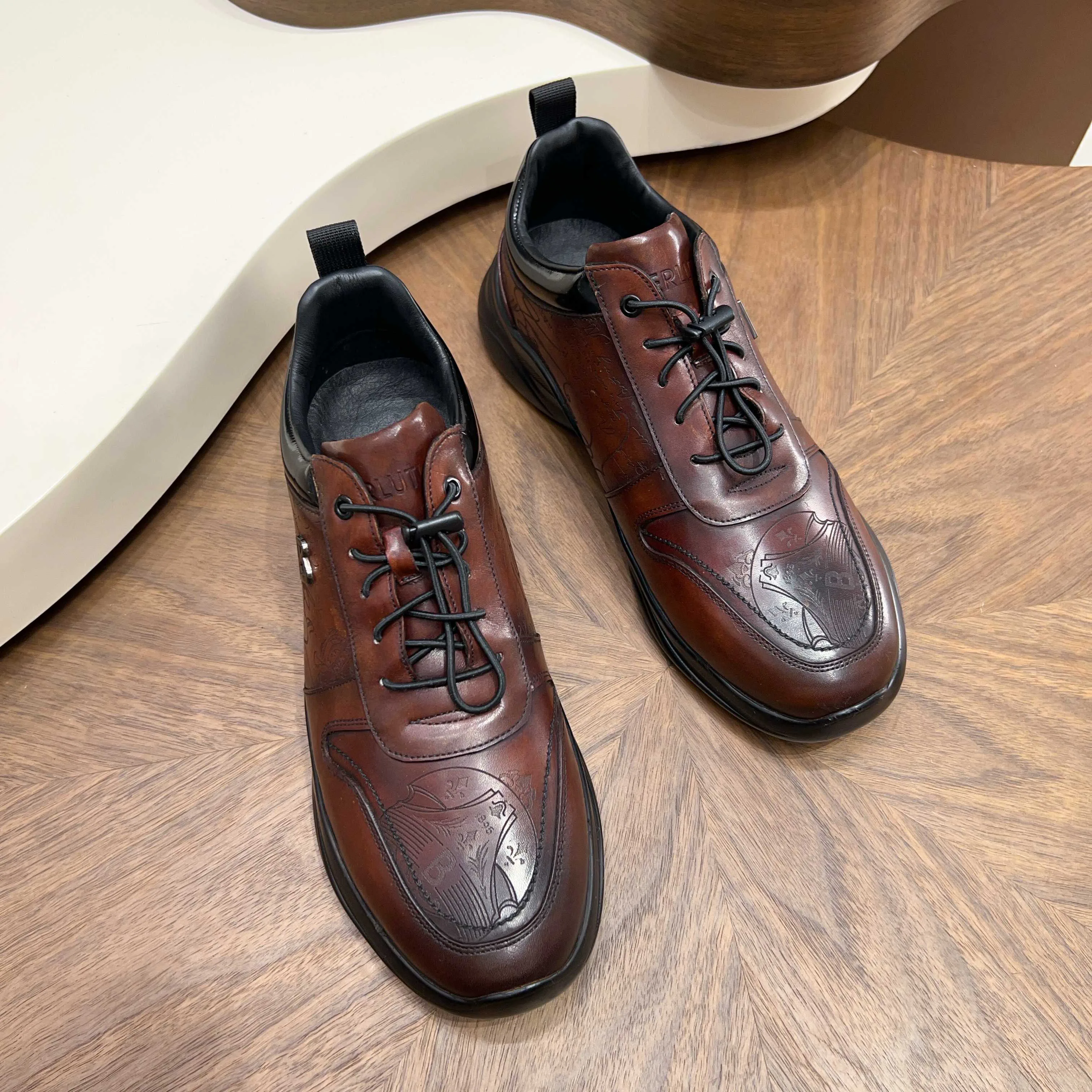 Кроссовки Мужские Berluti 18890250