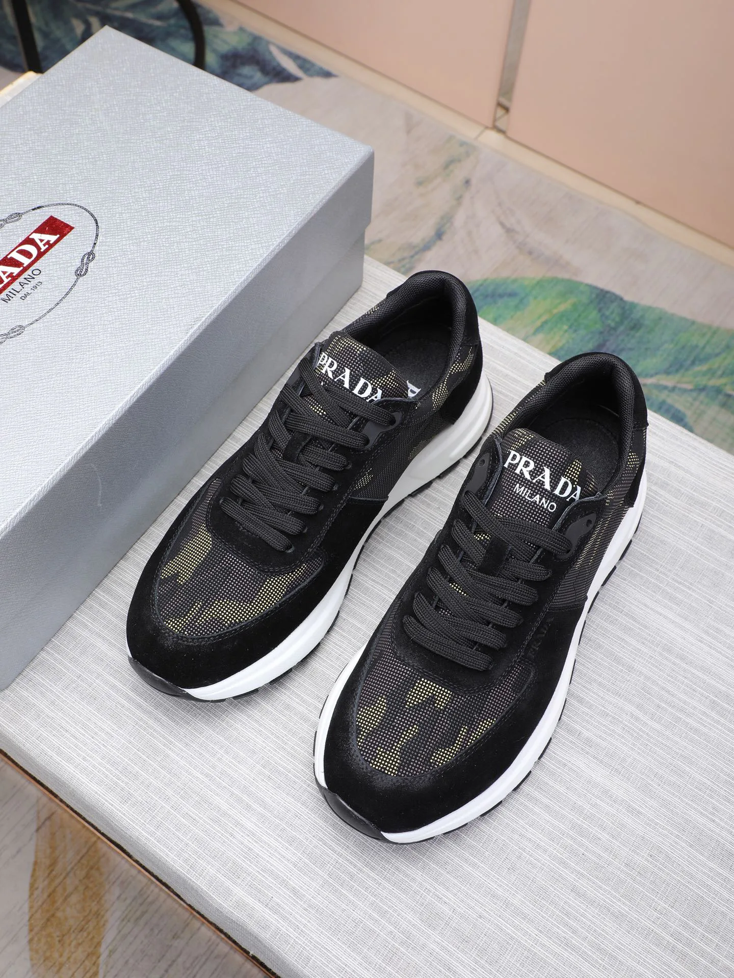 Кроссовки Мужские Prada 10844554