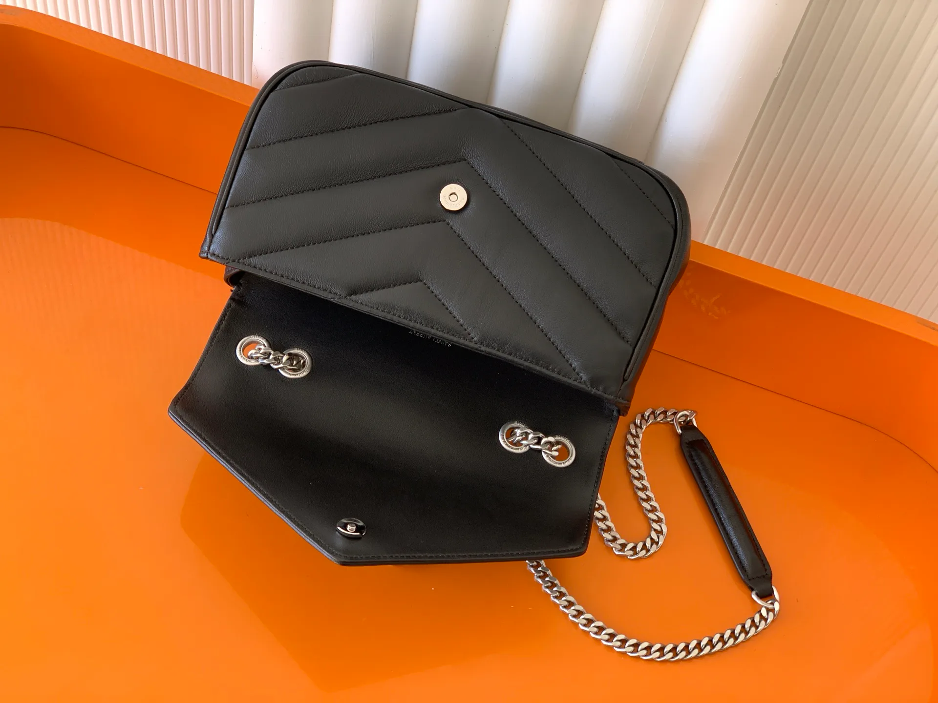 Классические Сумки Женские Saint Laurent 11309760