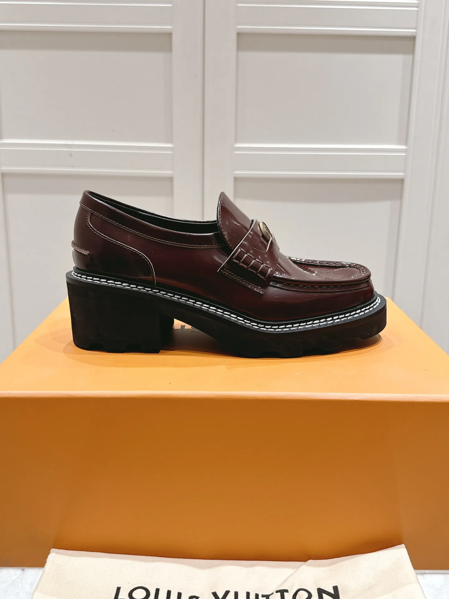 Лоферы Женские Louis Vuitton 18329
