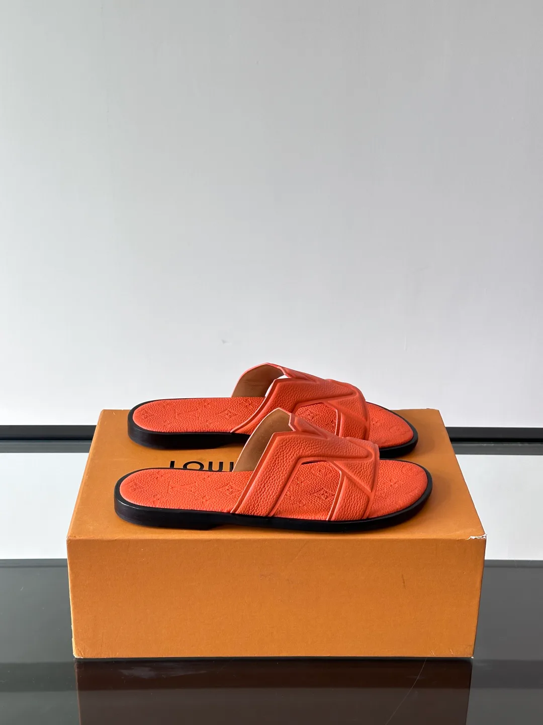 Шлепанцы Мужские Louis Vuitton 20102