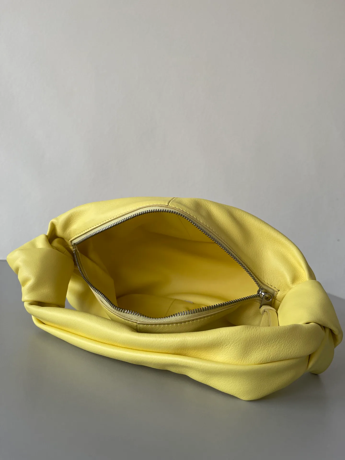 Классические Сумки Женские Bottega Veneta 17434747