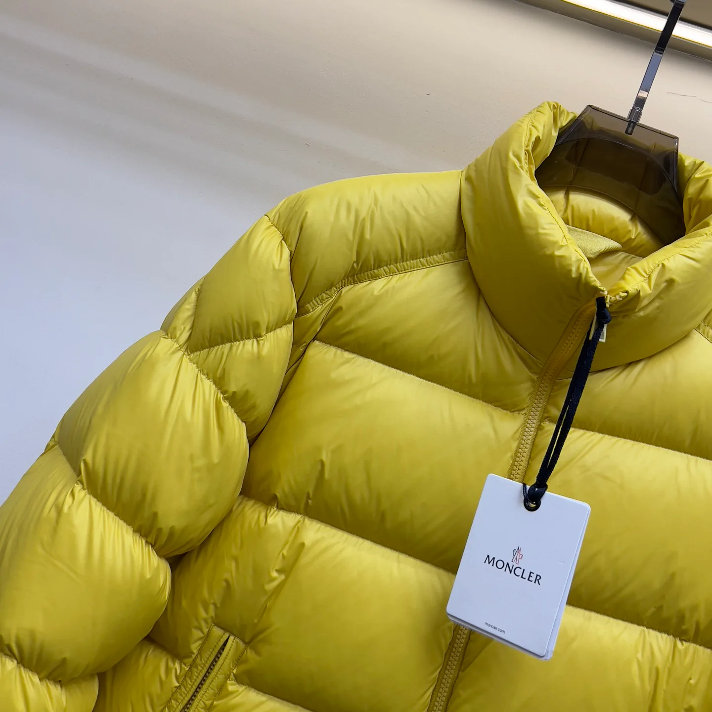 Куртки И Пуховики Женские Moncler 915543