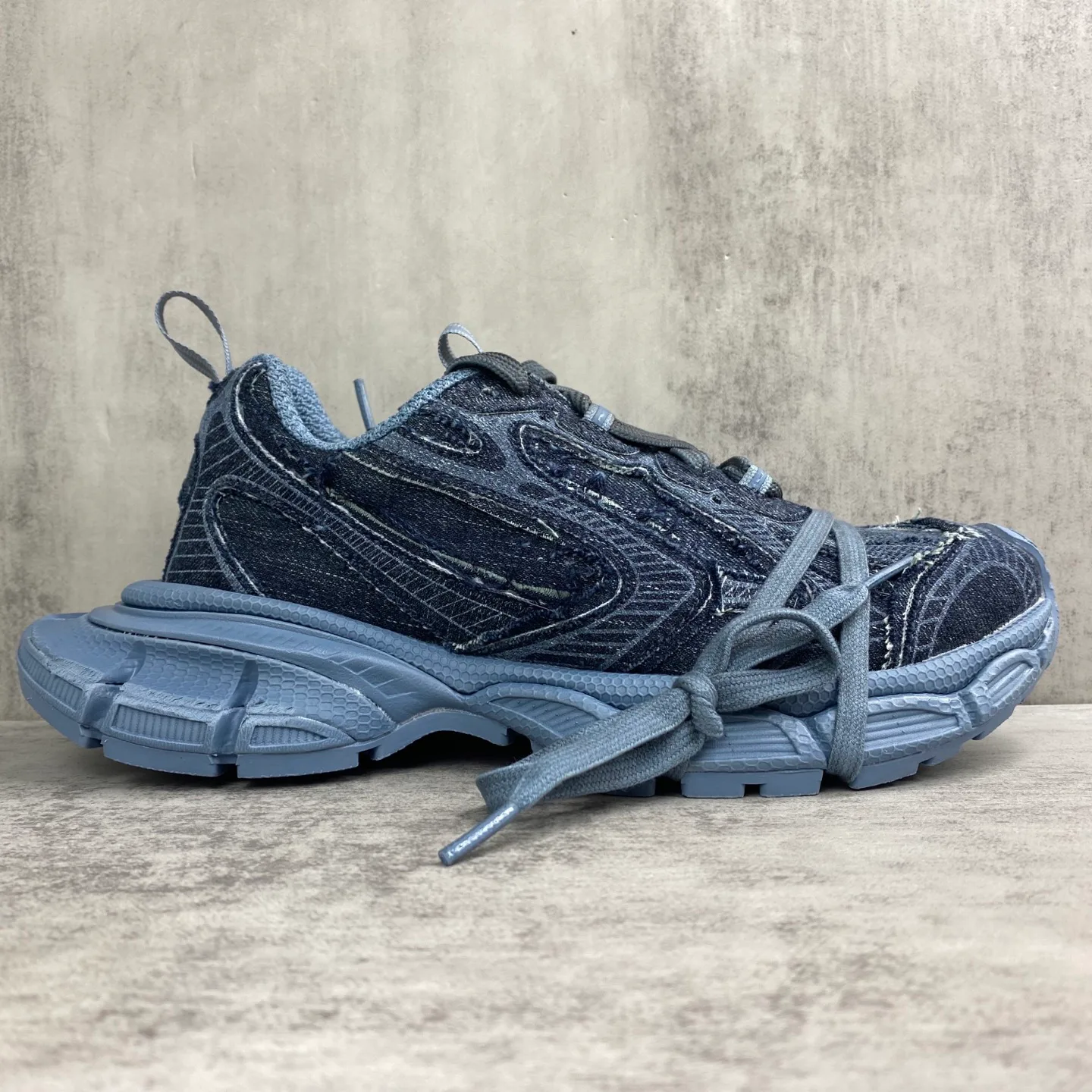 Кроссовки Женские Balenciaga 11102644