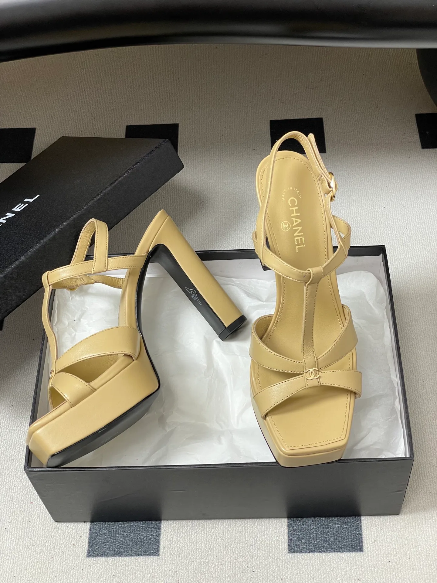 Босоножки Женские Chanel 12936263