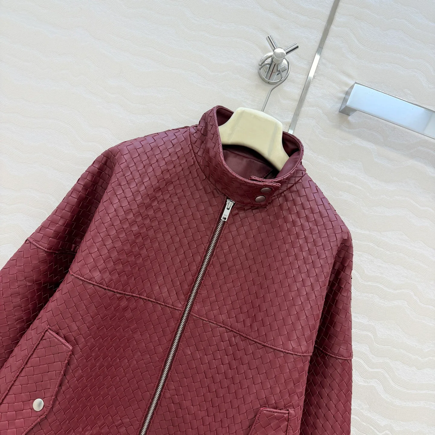 Кожаные Куртки И Дублёнки Женские Bottega Veneta 18890994