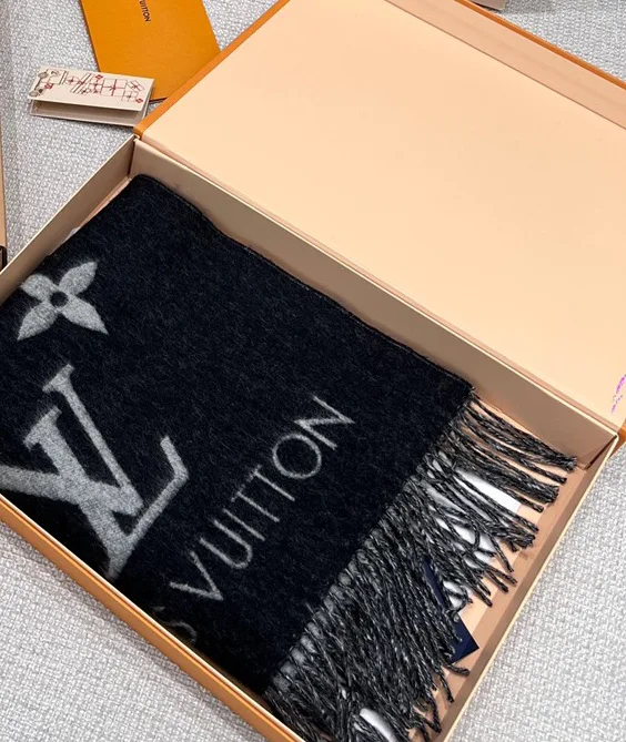 Шарфы Louis Vuitton 338201