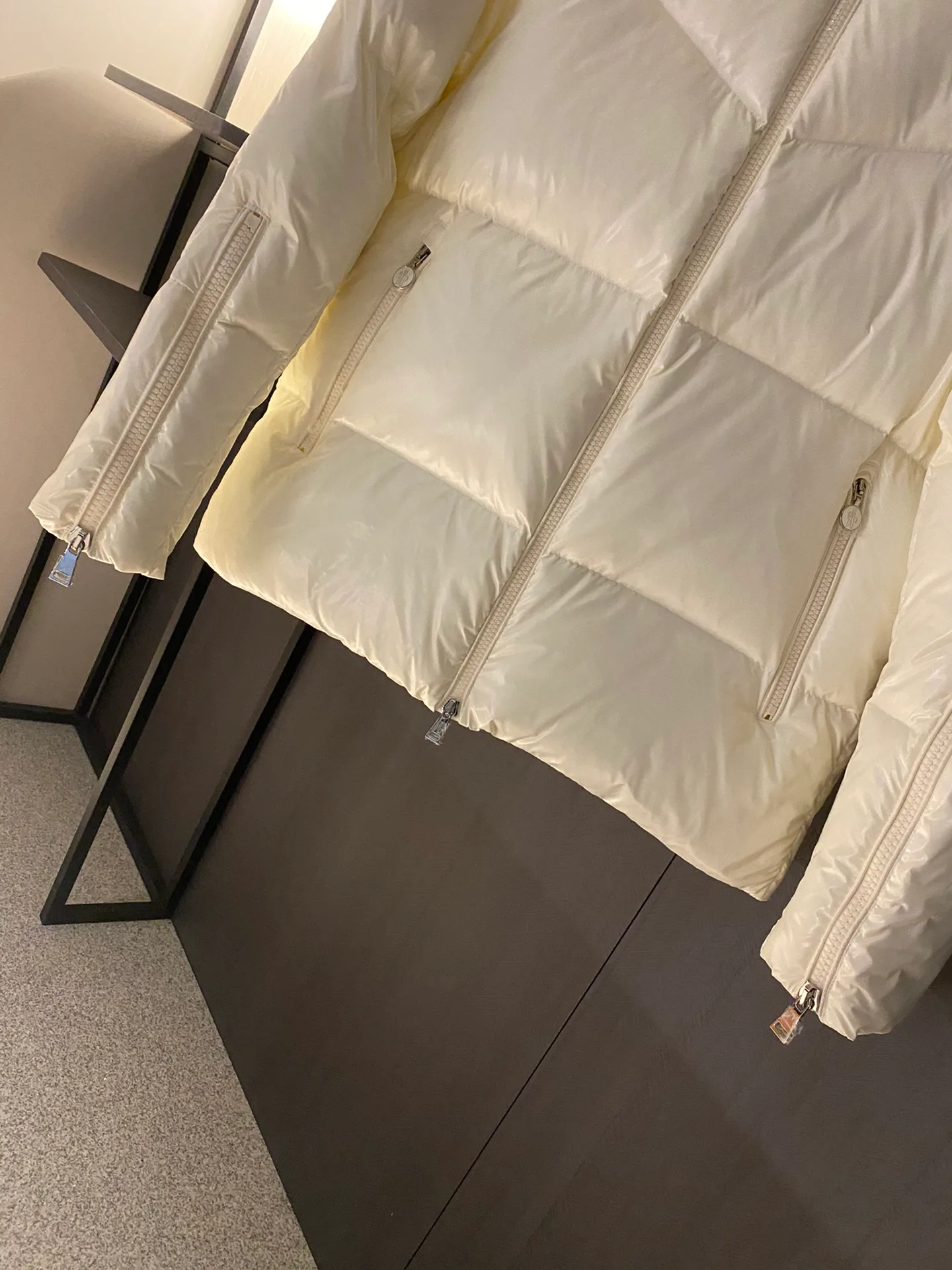 Куртки И Пуховики Женские Moncler 6179084