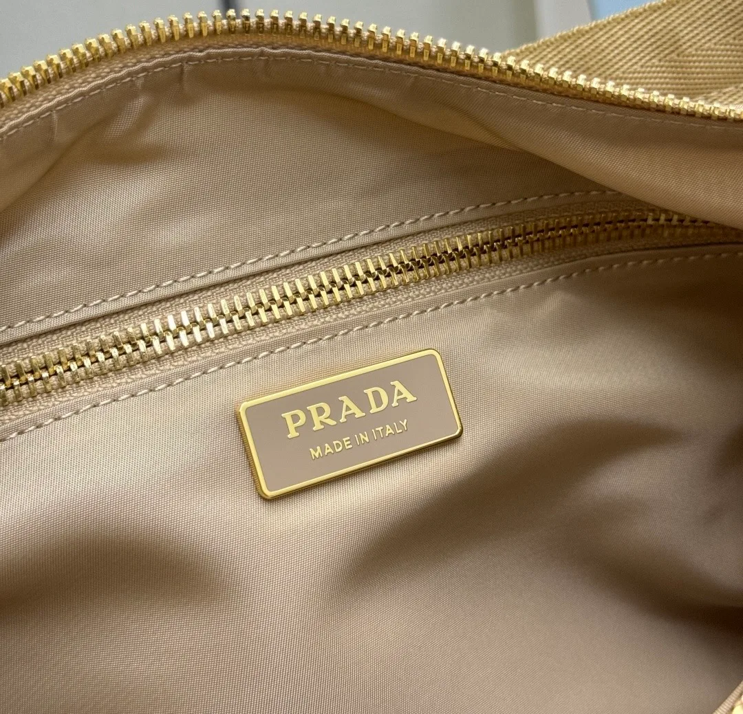 Сумки На Ремне Женские Prada 12583846