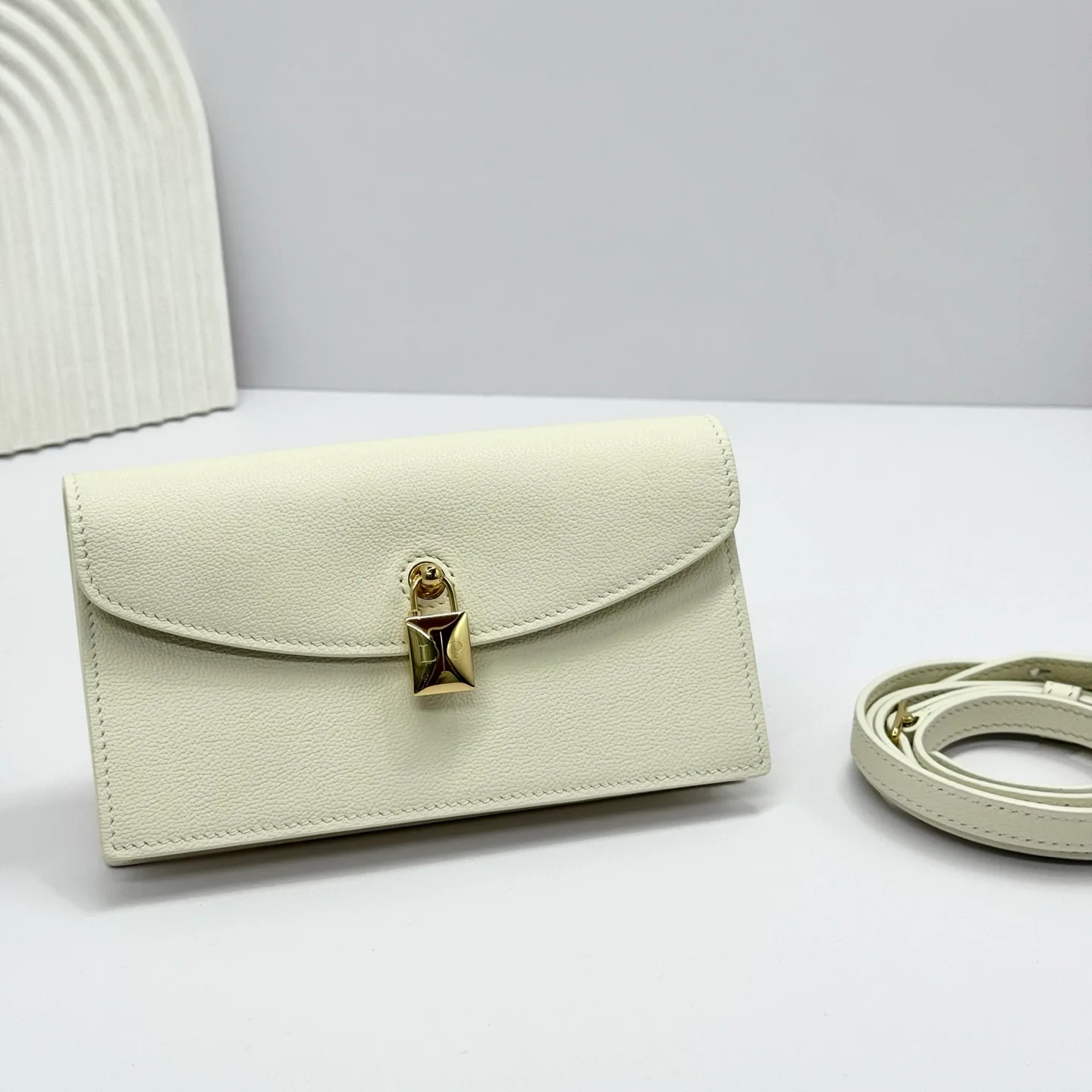 Клатчи Женские Loro Piana 11472633