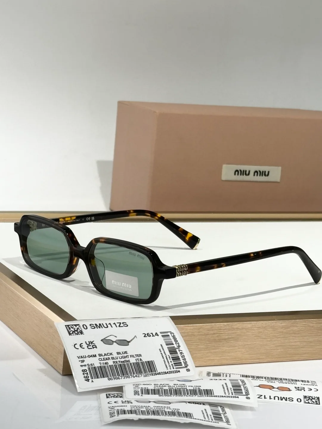 Очки Miu Miu 411608