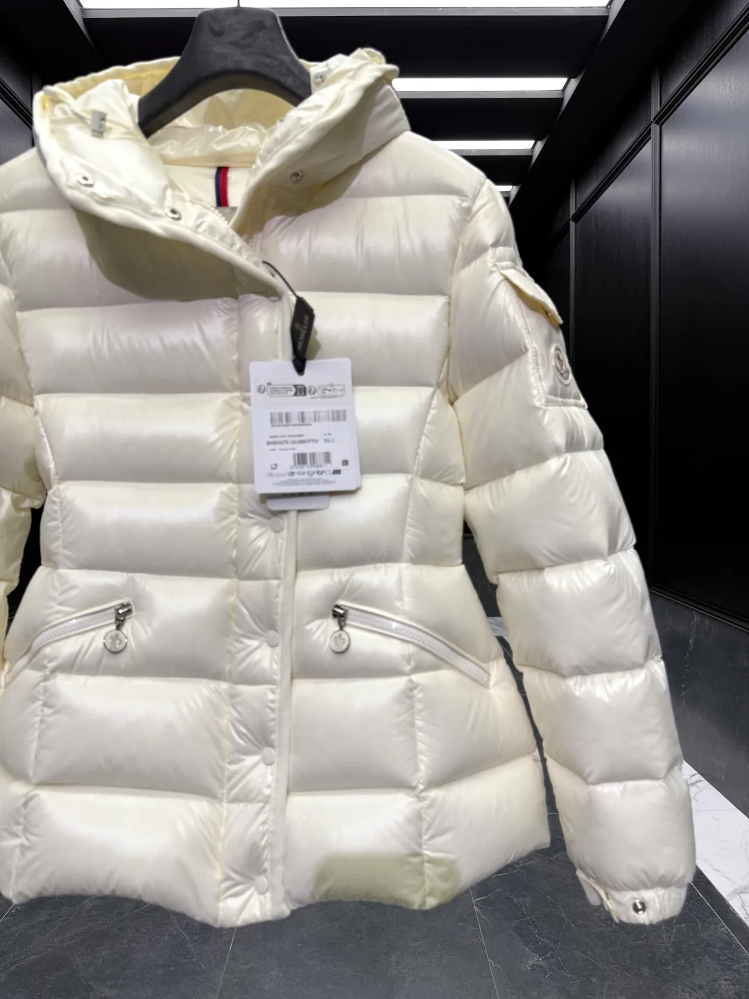 Куртки И Пуховики Женские Moncler 18741312
